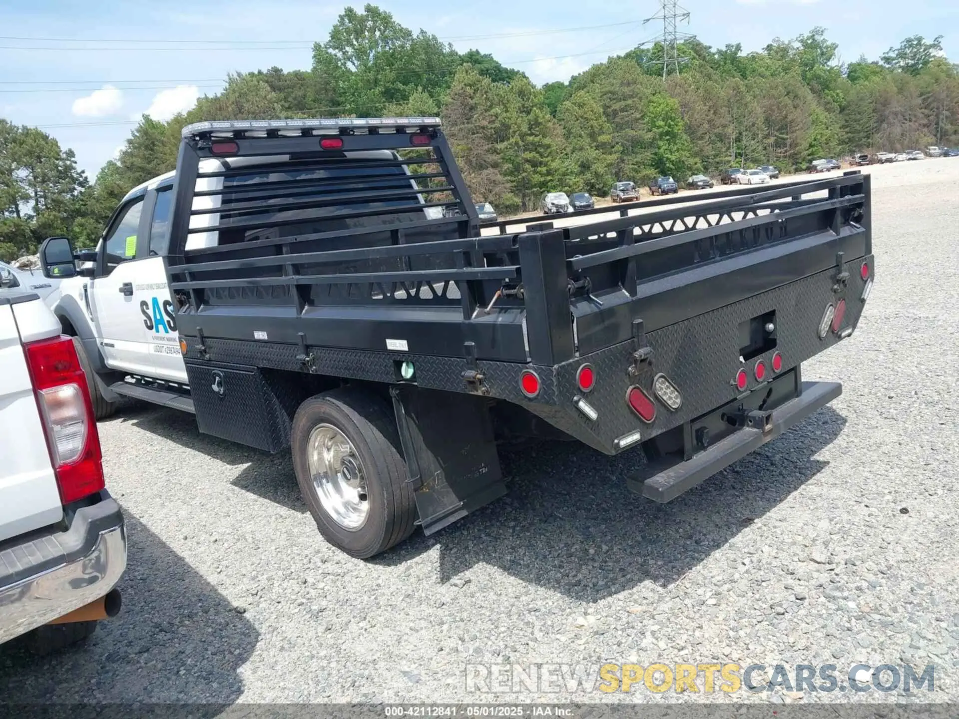 3 Photograph of a damaged car 1FD0W4HT5MEC67630 FORD F-450 CHASSIS 2021