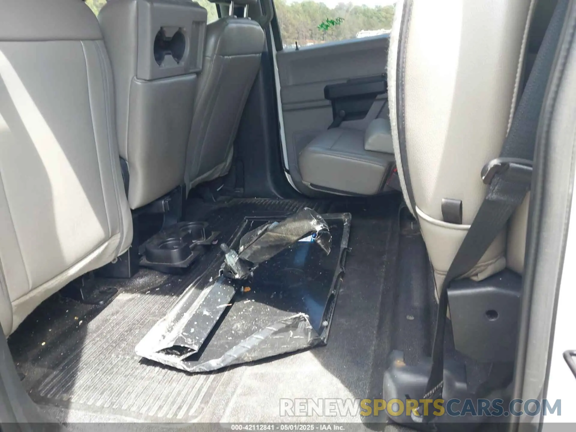 6 Photograph of a damaged car 1FD0W4HT5MEC67630 FORD F-450 CHASSIS 2021