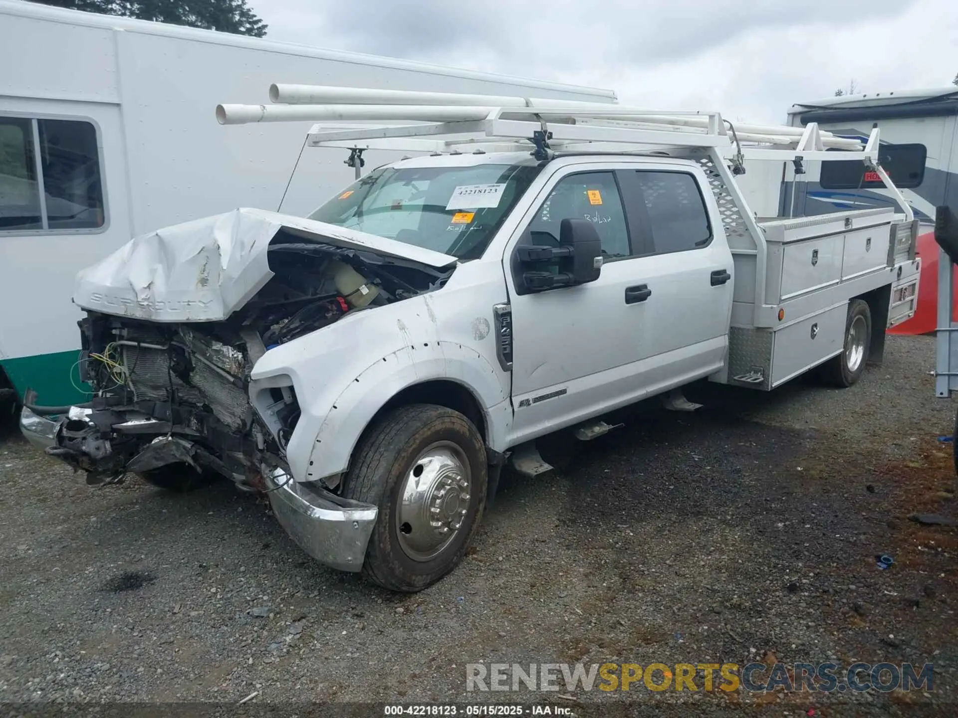 2 Photograph of a damaged car 1FD9W4HT4NEC48298 FORD F-450 CHASSIS 2022
