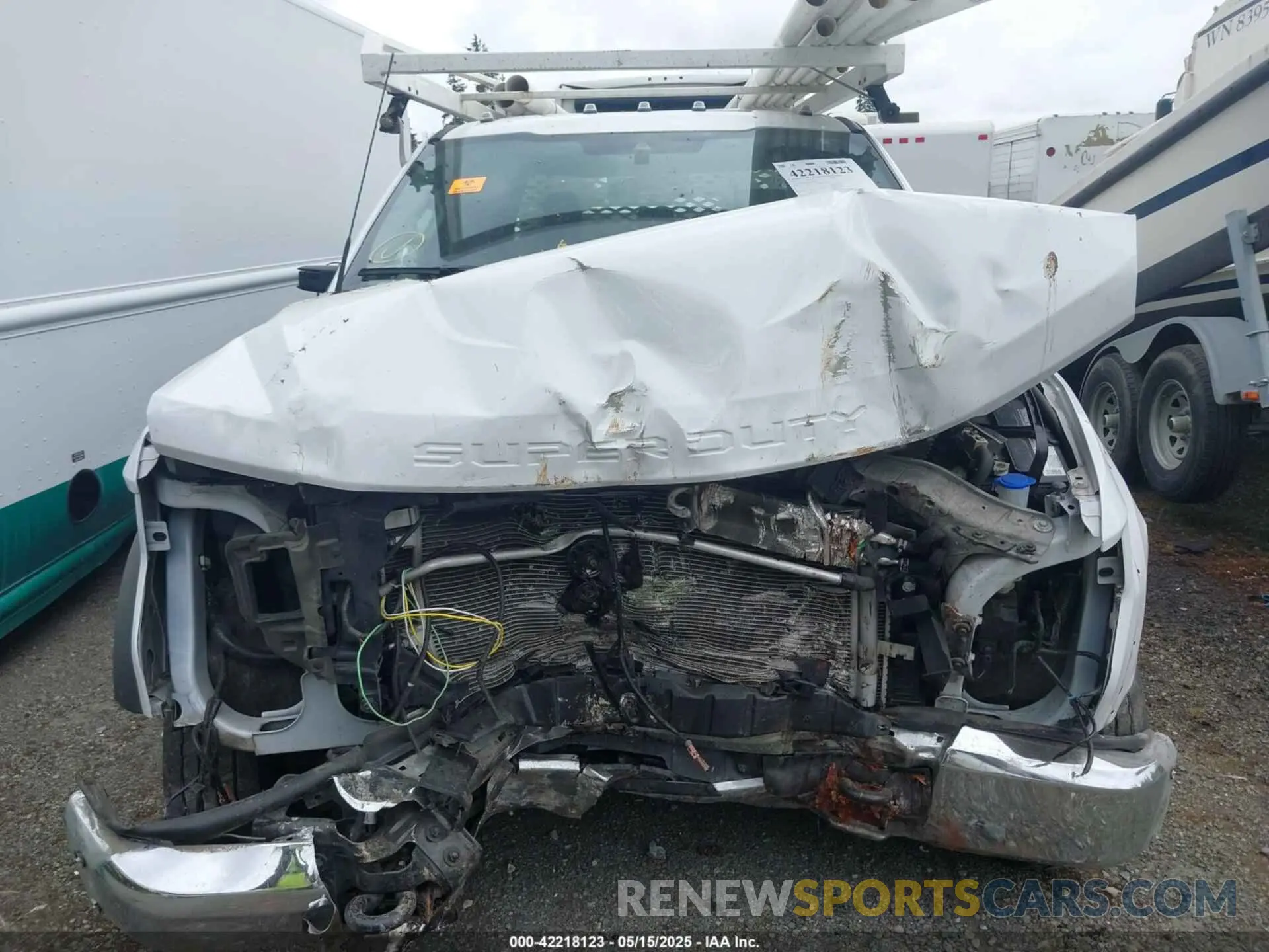 6 Photograph of a damaged car 1FD9W4HT4NEC48298 FORD F-450 CHASSIS 2022