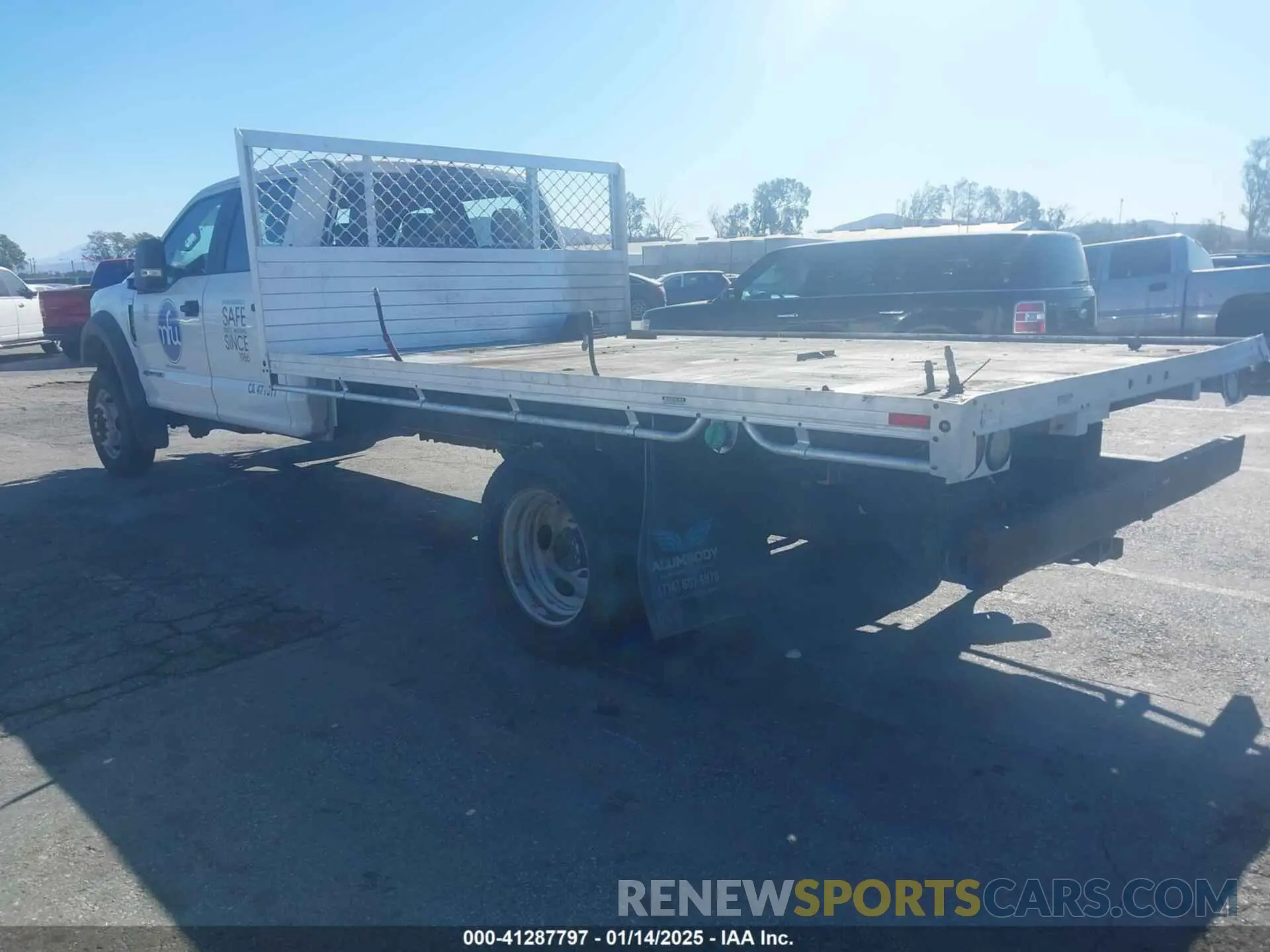 3 Фотография поврежденного автомобиля 1FD0W5GT5KEC14091 FORD F-550 CHASSIS 2019