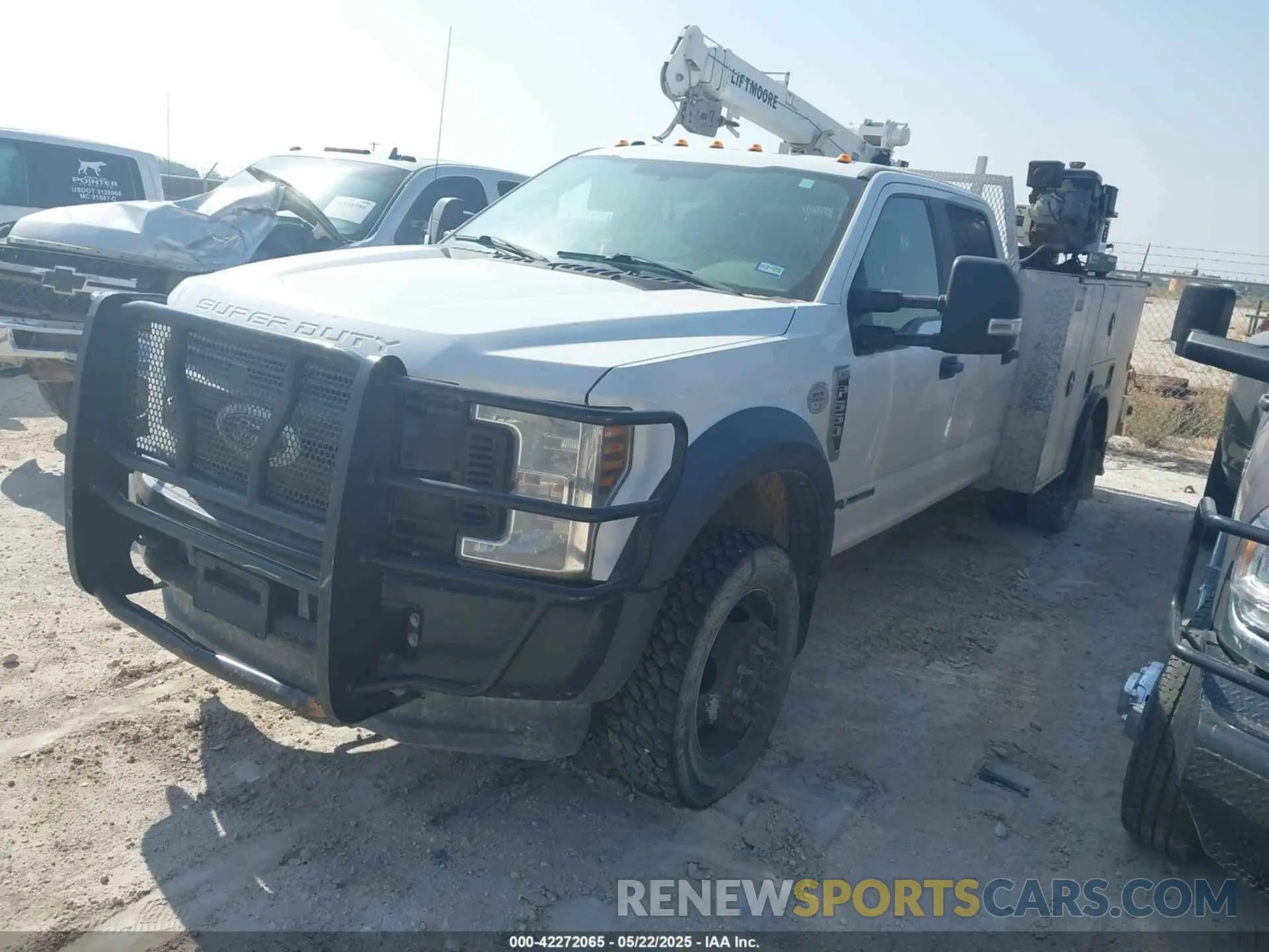 2 Фотография поврежденного автомобиля 1FD0W5HT7KED85391 FORD F-550 CHASSIS 2019