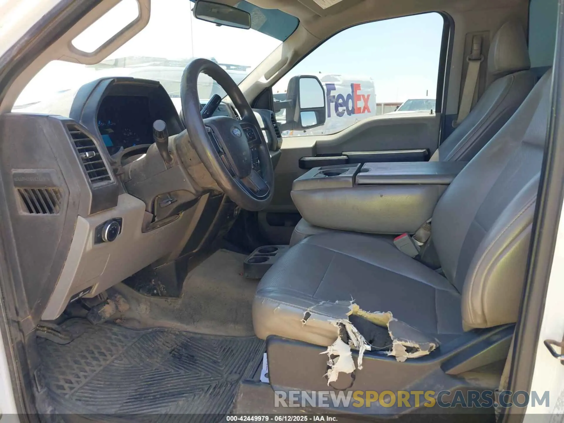 7 Photograph of a damaged car 1FDUF5GT9KEF53213 FORD F-550 CHASSIS 2019