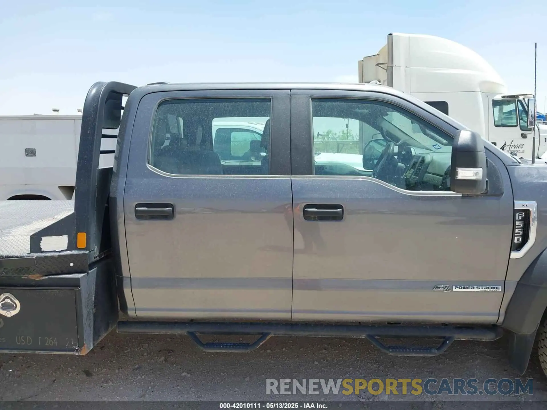 13 Photograph of a damaged car 1FD0W5HT9MED94404 FORD F-550 CHASSIS 2021