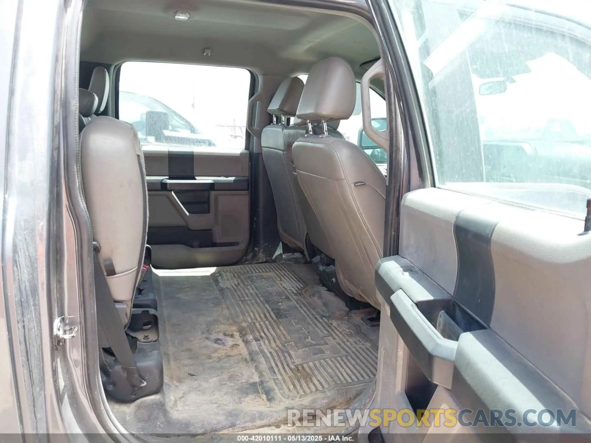 6 Photograph of a damaged car 1FD0W5HT9MED94404 FORD F-550 CHASSIS 2021