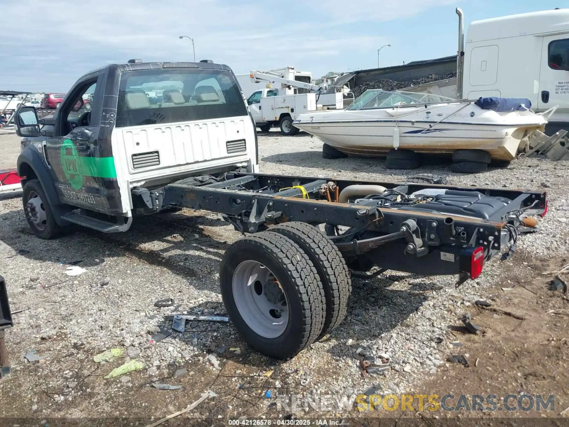 3 Фотография поврежденного автомобиля 1FDUF5HT2NEE52260 FORD F-550 CHASSIS 2022