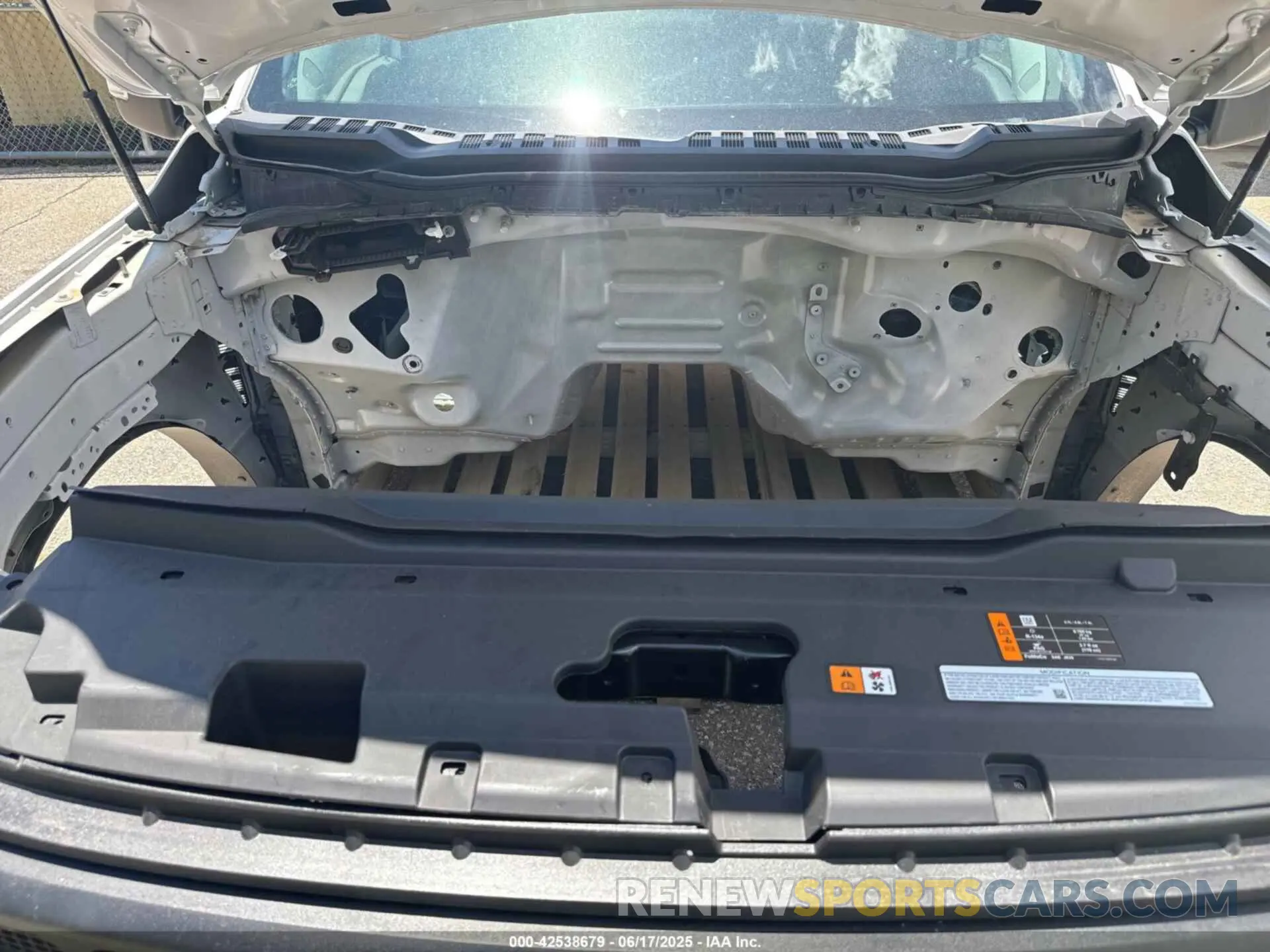 9 Photograph of a damaged car 1FDUF5HT1RED06678 FORD F-550 CHASSIS 2024