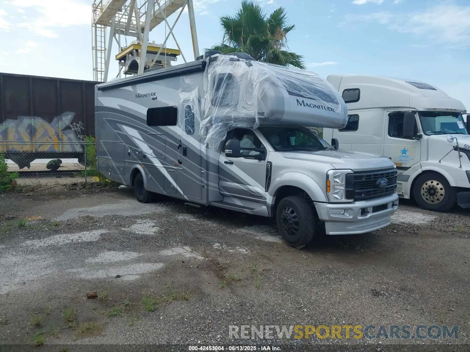 1 Фотография поврежденного автомобиля 1FDUF5HTXRDA00083 FORD F-550 CHASSIS 2024