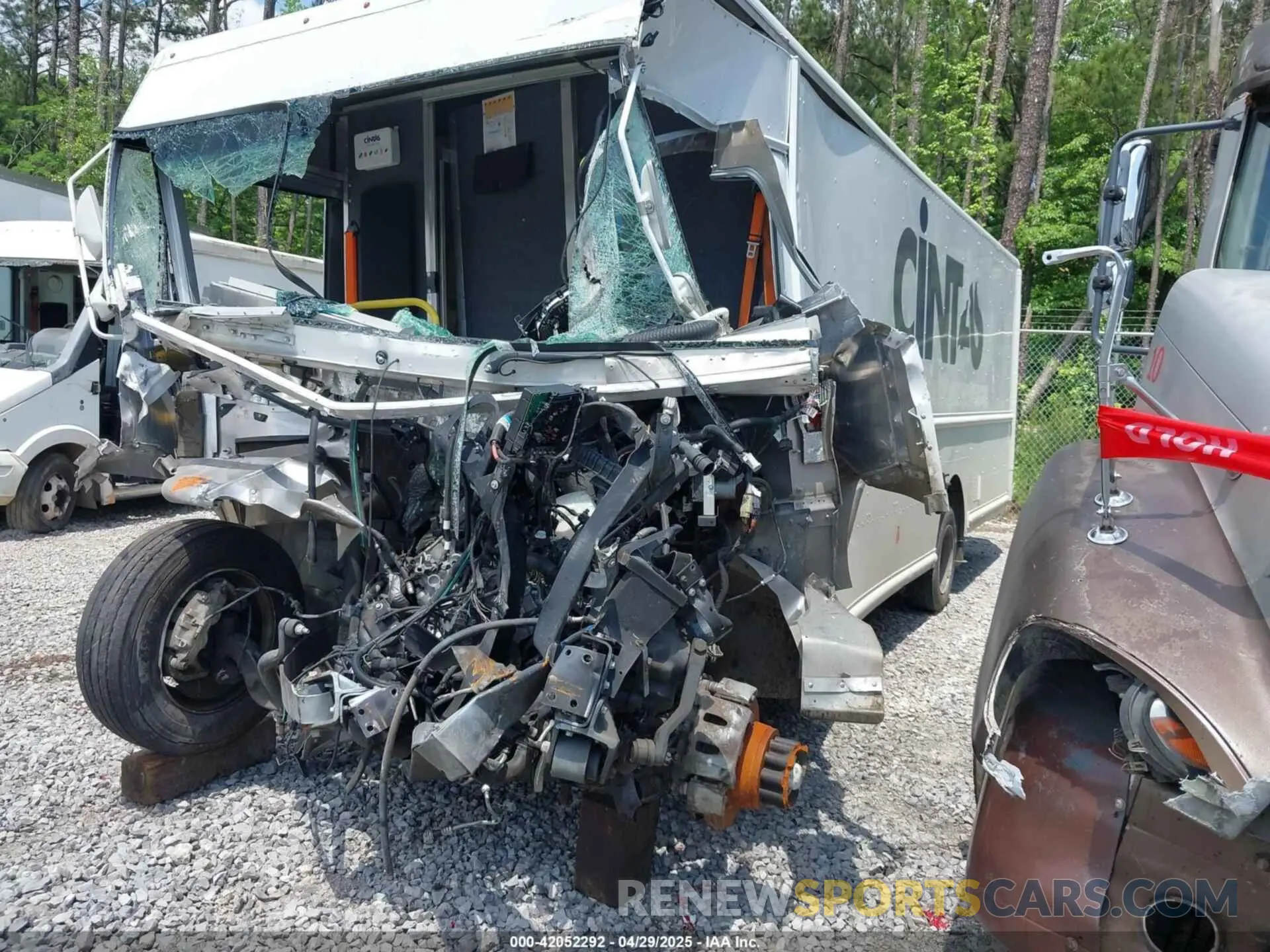 2 Photograph of a damaged car 1F66F5KN5N0A13903 FORD F-59 COMMERCIAL STRIPPED 2022