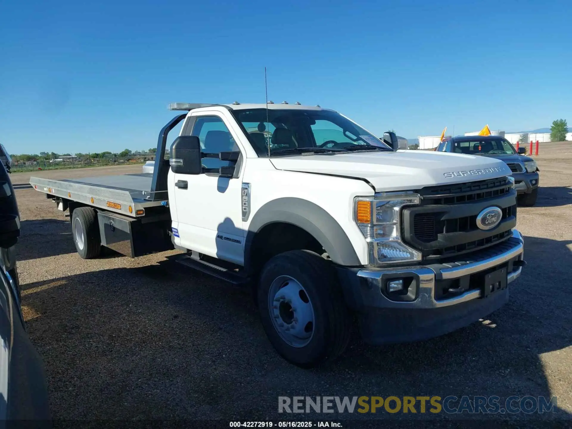 13 Фотография поврежденного автомобиля 1FDFF6KTXMDA14386 FORD F-600 CHASSIS 2021
