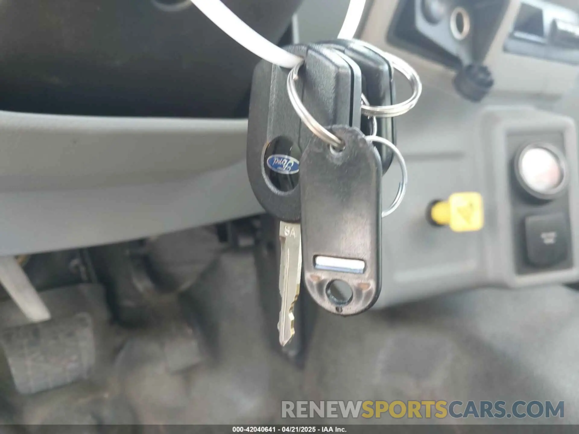 10 Photograph of a damaged car 1FDWF6DC4KDF08219 FORD F-650 DIESEL 2019