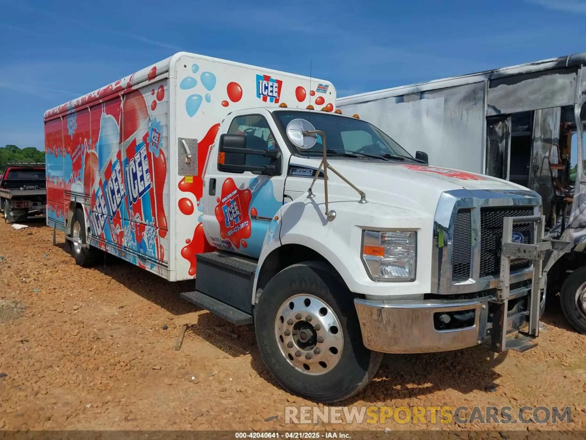 11 Photograph of a damaged car 1FDWF6DC4KDF08219 FORD F-650 DIESEL 2019
