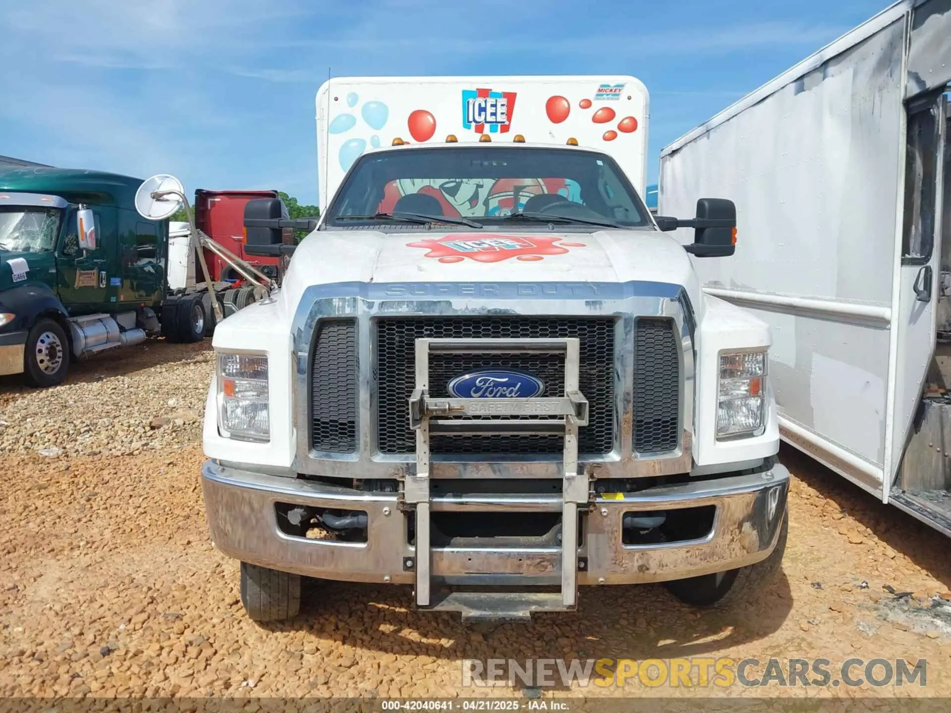 12 Photograph of a damaged car 1FDWF6DC4KDF08219 FORD F-650 DIESEL 2019