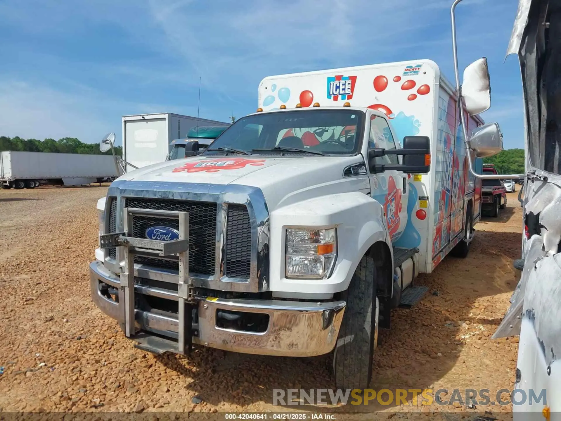 14 Photograph of a damaged car 1FDWF6DC4KDF08219 FORD F-650 DIESEL 2019