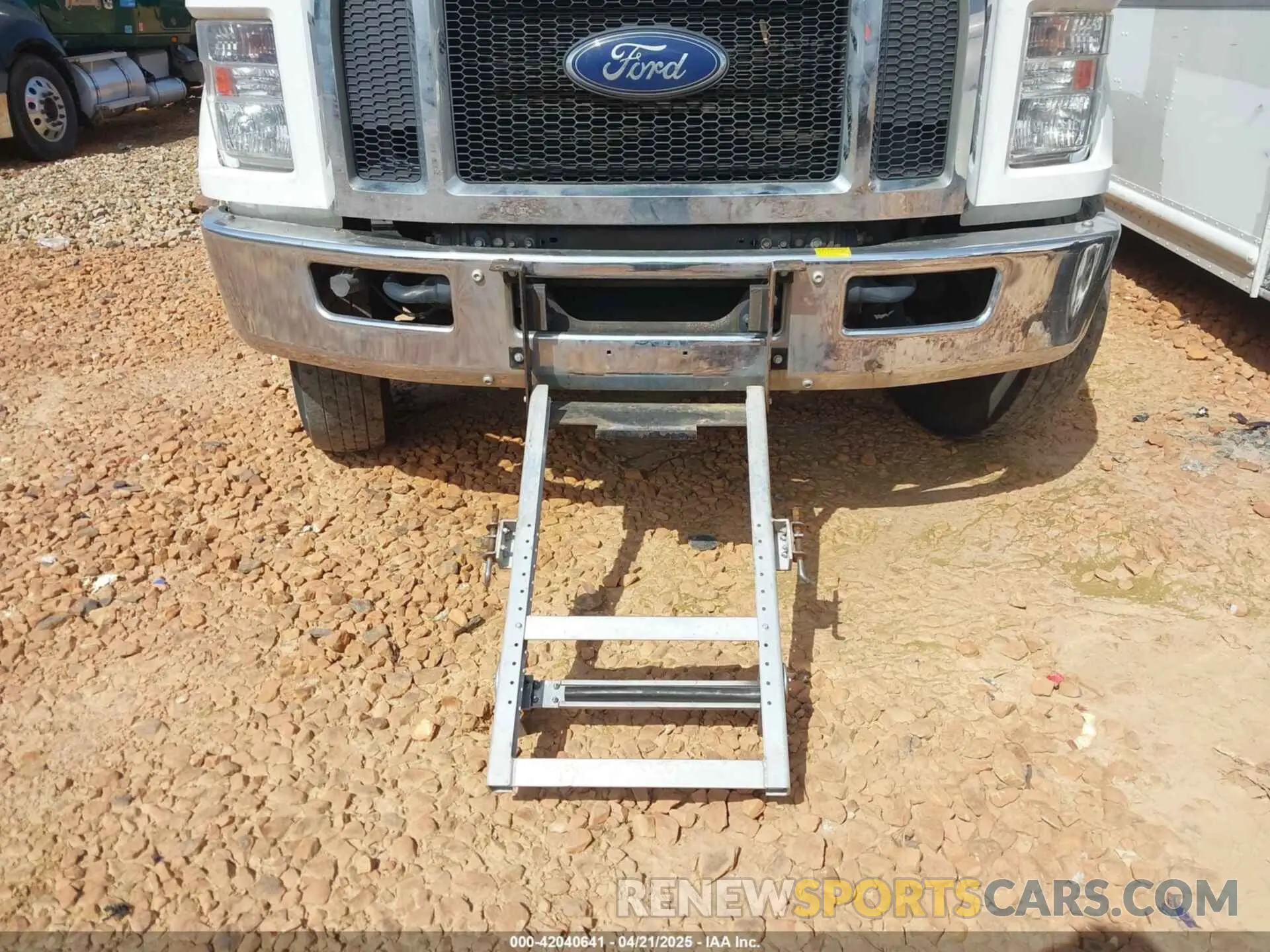 16 Photograph of a damaged car 1FDWF6DC4KDF08219 FORD F-650 DIESEL 2019