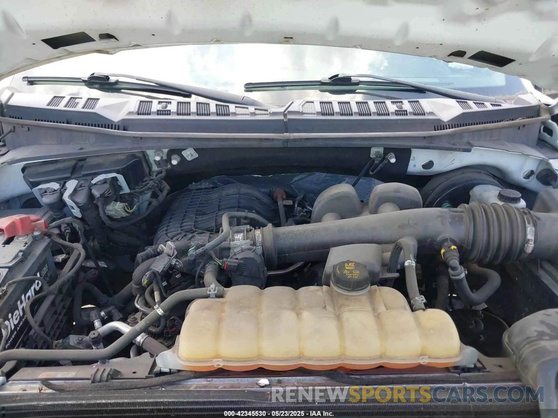 10 Photograph of a damaged car 1FTMF1CD1KKCO5739 FORD F15 2019