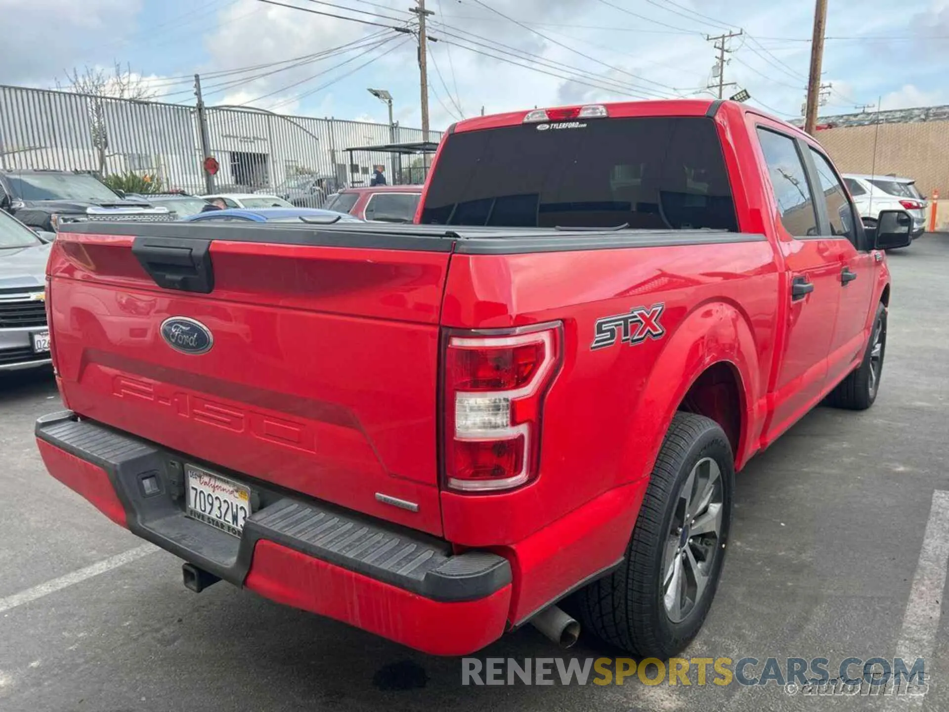 1 Фотография поврежденного автомобиля 1FTEW1C48KKF26800 FORD F150 2019