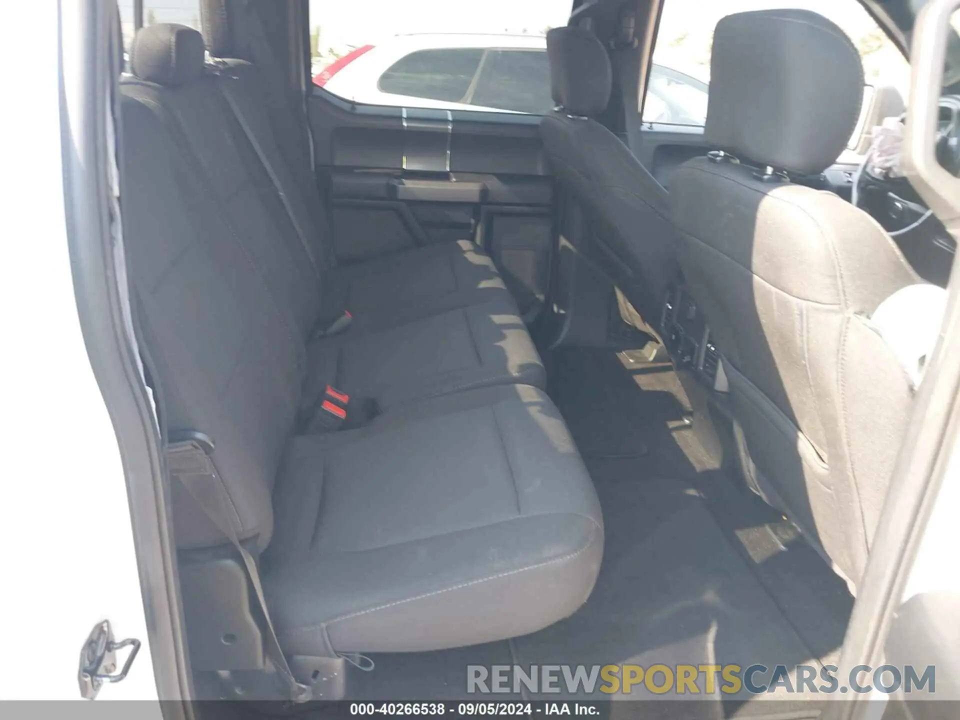 8 Photograph of a damaged car 1FTEW1CP5KKD97649 FORD F150 2019