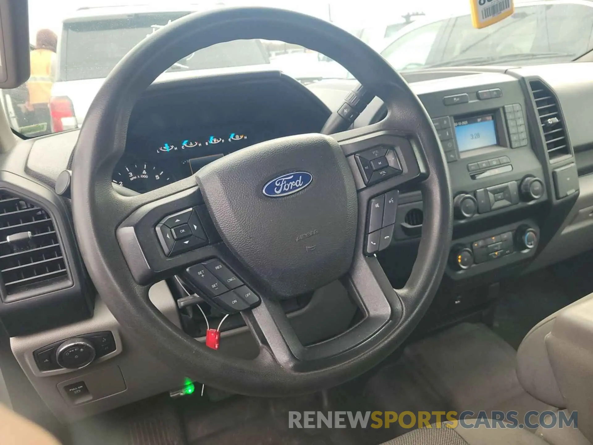 16 Photograph of a damaged car 1FTEX1C50KKD85162 FORD F150 2019