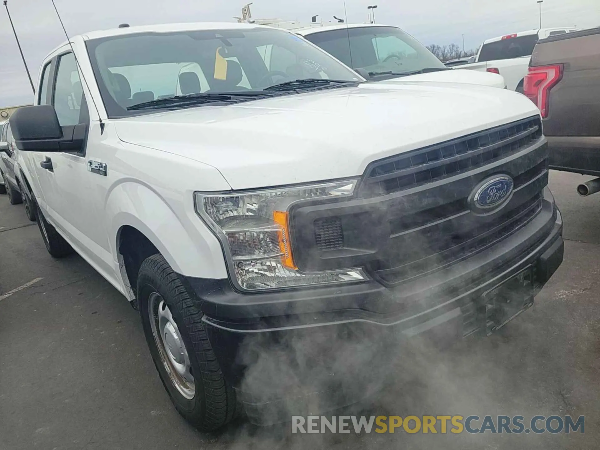 24 Photograph of a damaged car 1FTEX1C50KKD85162 FORD F150 2019