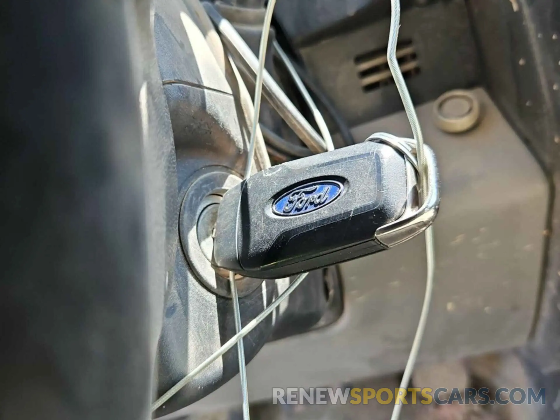 19 Photograph of a damaged car 1FTEX1EB1KKD33686 FORD F150 2019