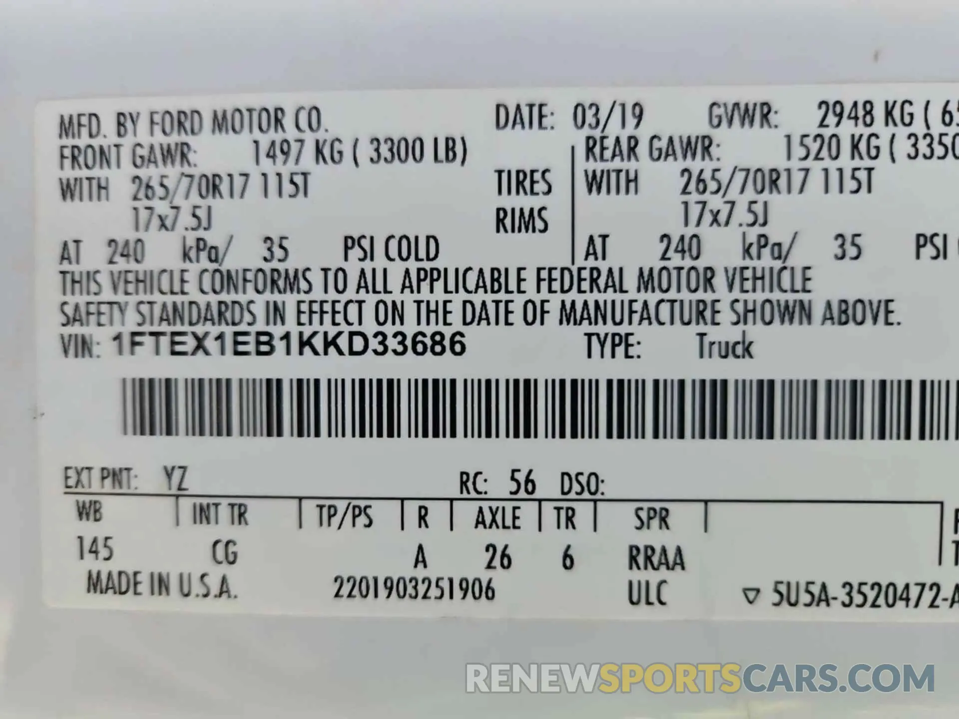 32 Photograph of a damaged car 1FTEX1EB1KKD33686 FORD F150 2019