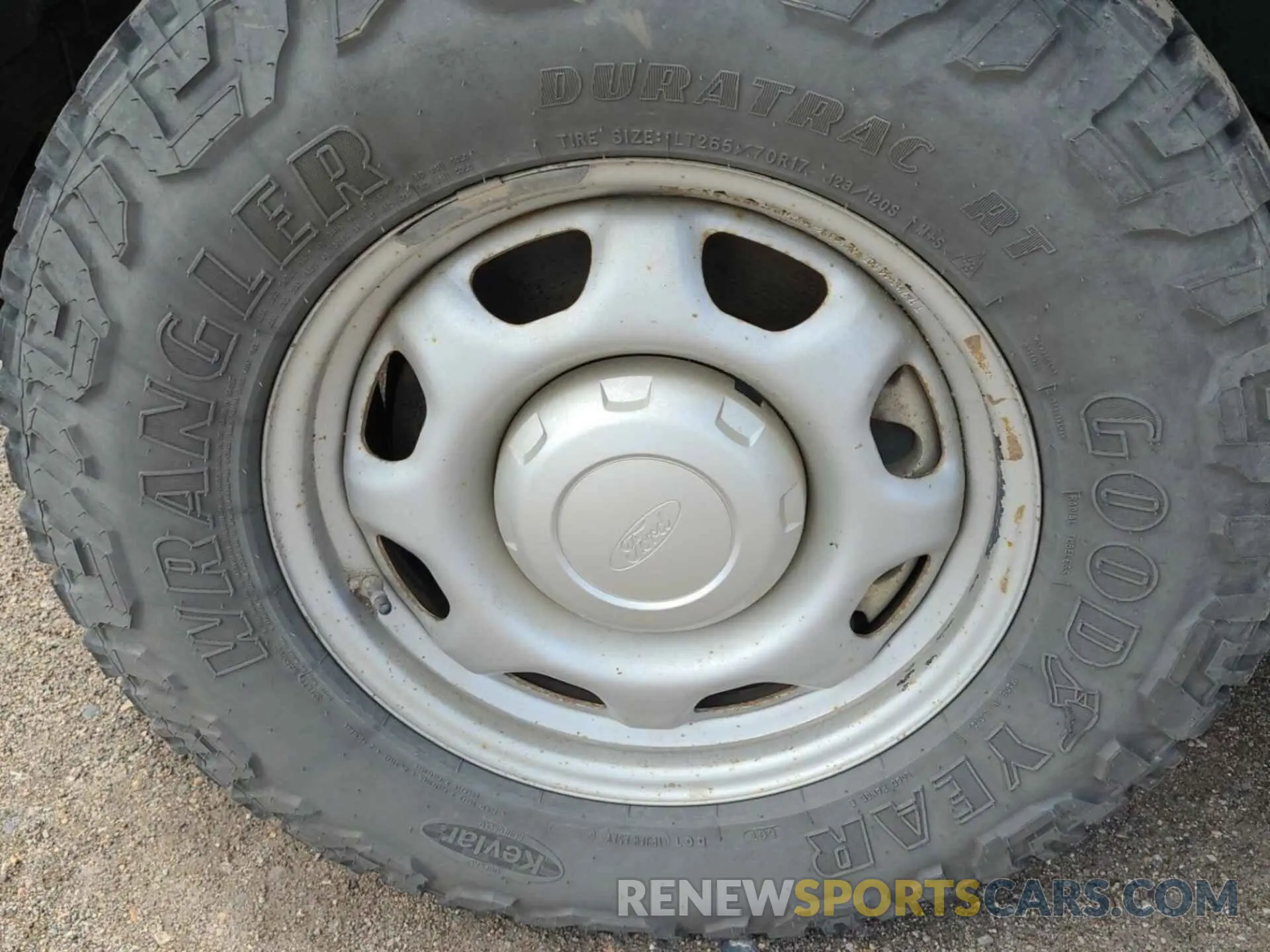 26 Photograph of a damaged car 1FTEX1EB5KKD65329 FORD F150 2019