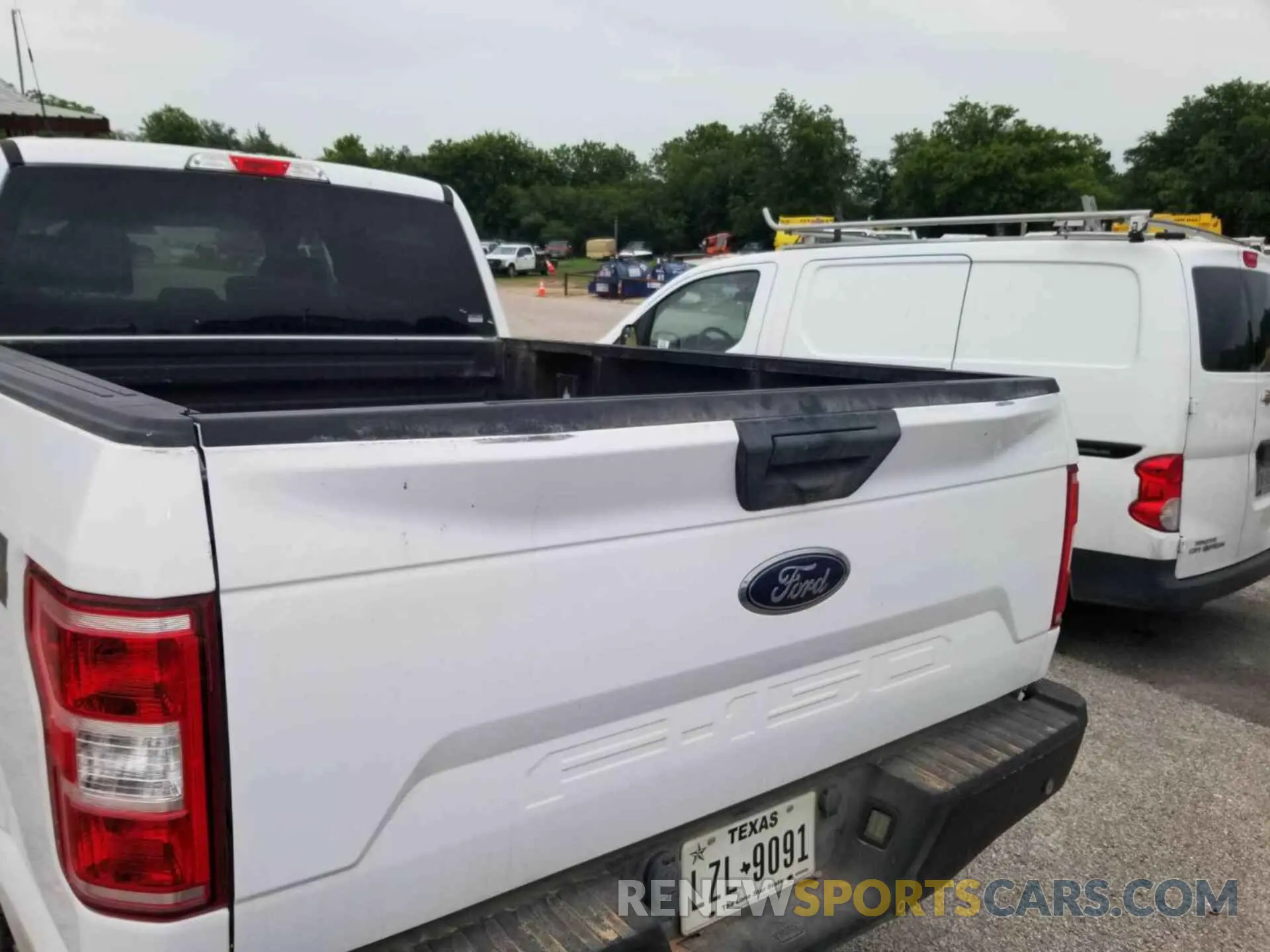 19 Фотография поврежденного автомобиля 1FTFW1E52KKD31172 FORD F150 2019