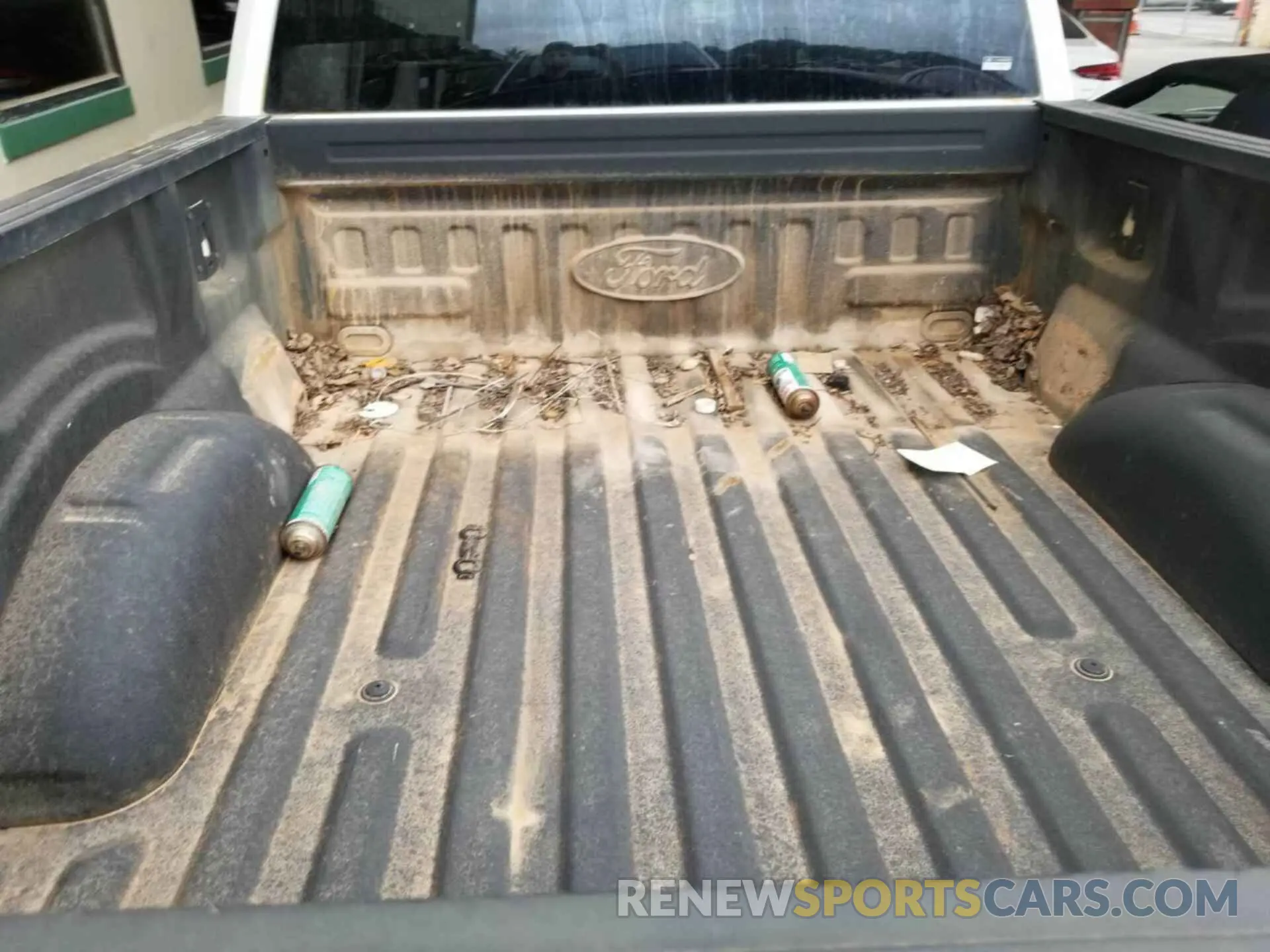 32 Photograph of a damaged car 1FTFW1E54KKE85396 FORD F150 2019