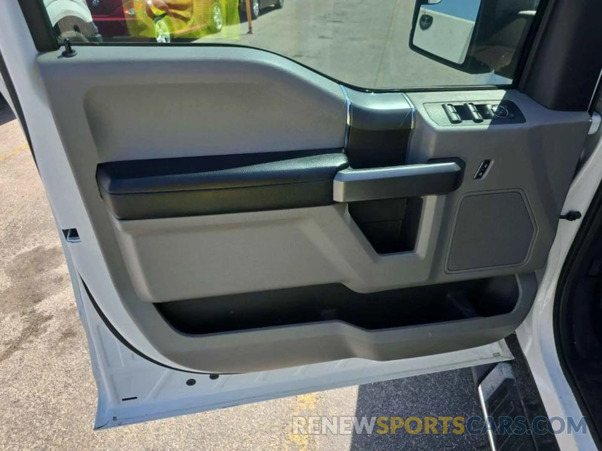 3 Photograph of a damaged car 1FTFW1E59KKE61191 FORD F150 2019