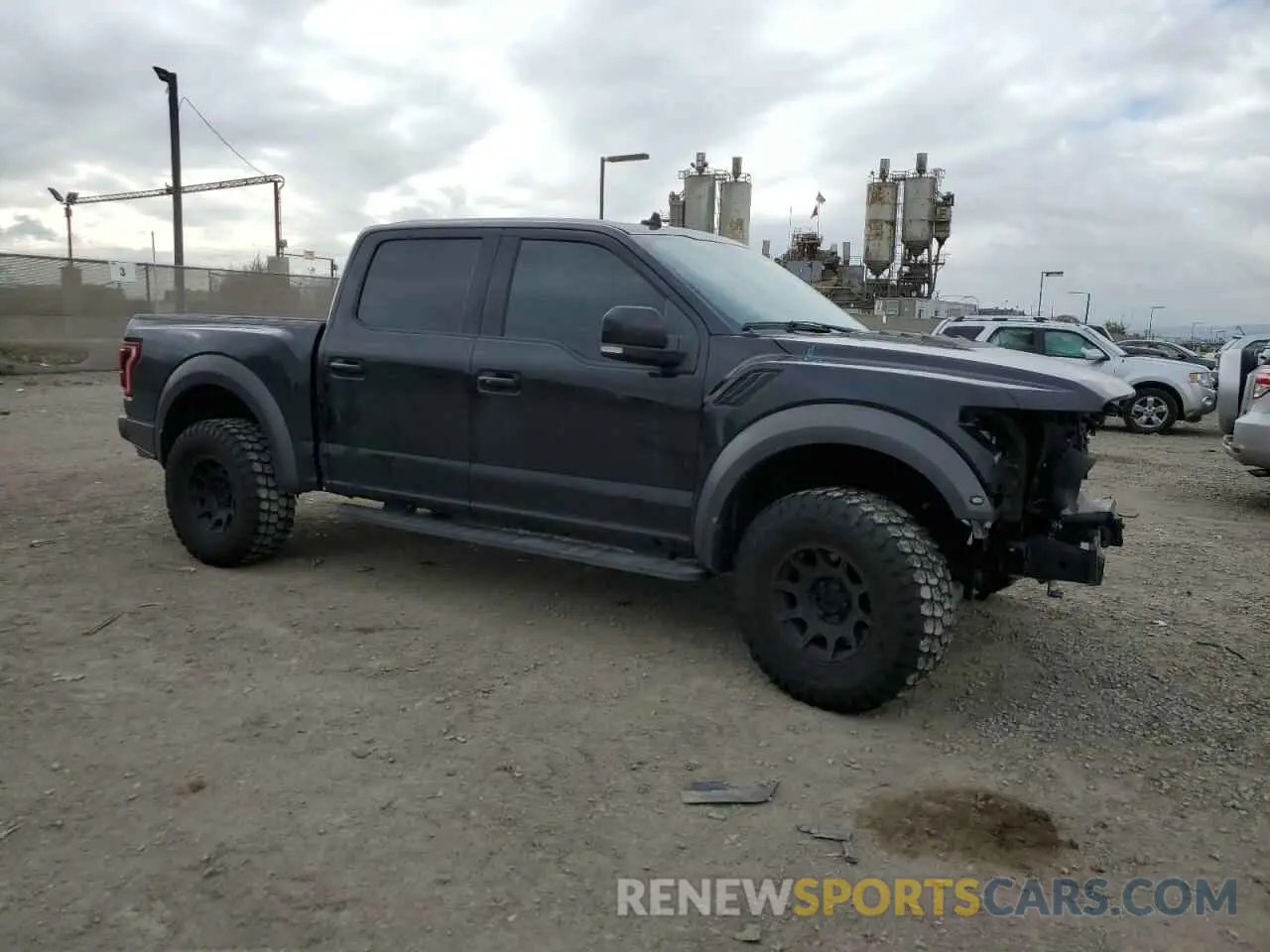4 Фотография поврежденного автомобиля 1FTFW1RG0KFC87421 FORD F150 2019