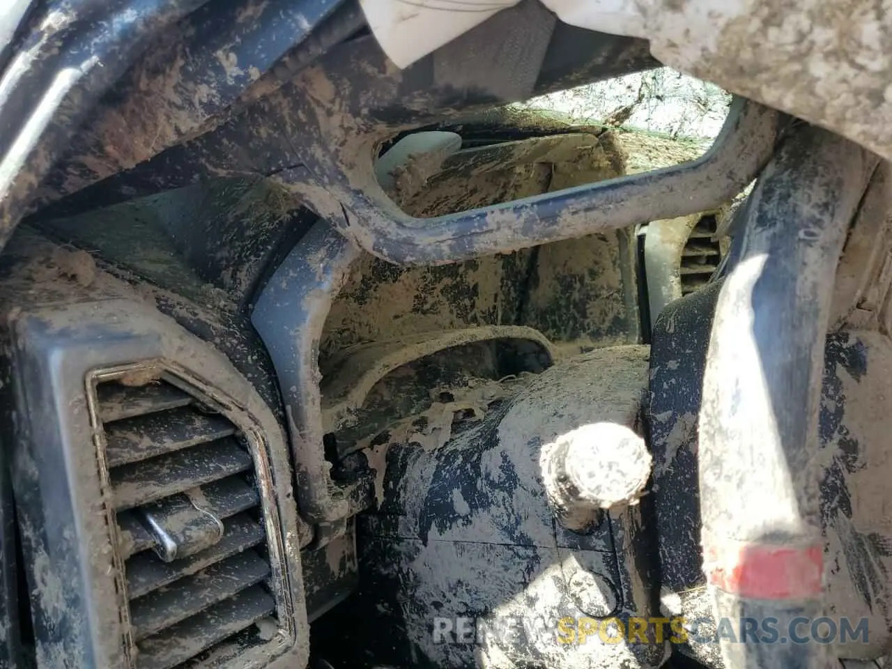 9 Photograph of a damaged car 1FTFW1RG8KFA03257 FORD F150 2019