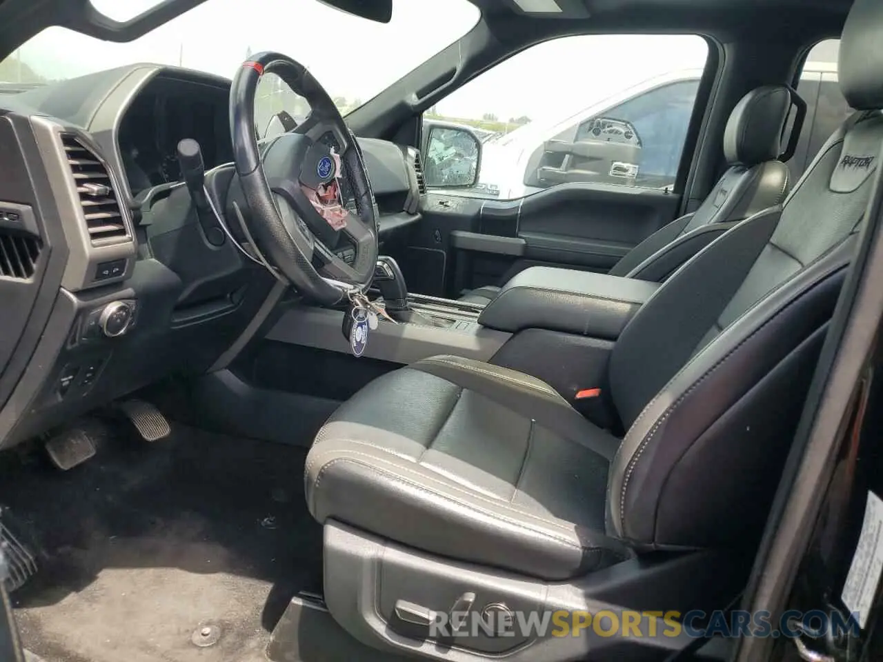 7 Photograph of a damaged car 1FTFW1RG8KFB67902 FORD F150 2019