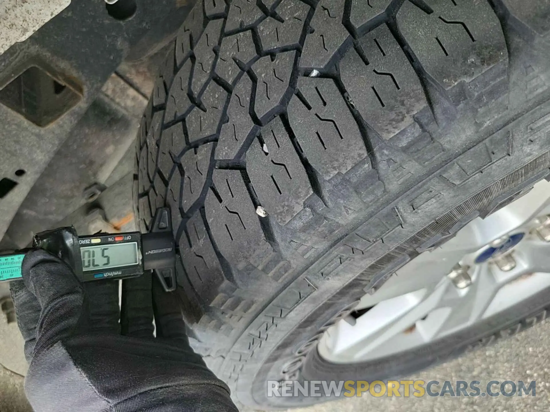 10 Photograph of a damaged car 1FTFX1C47KKE41495 FORD F150 2019