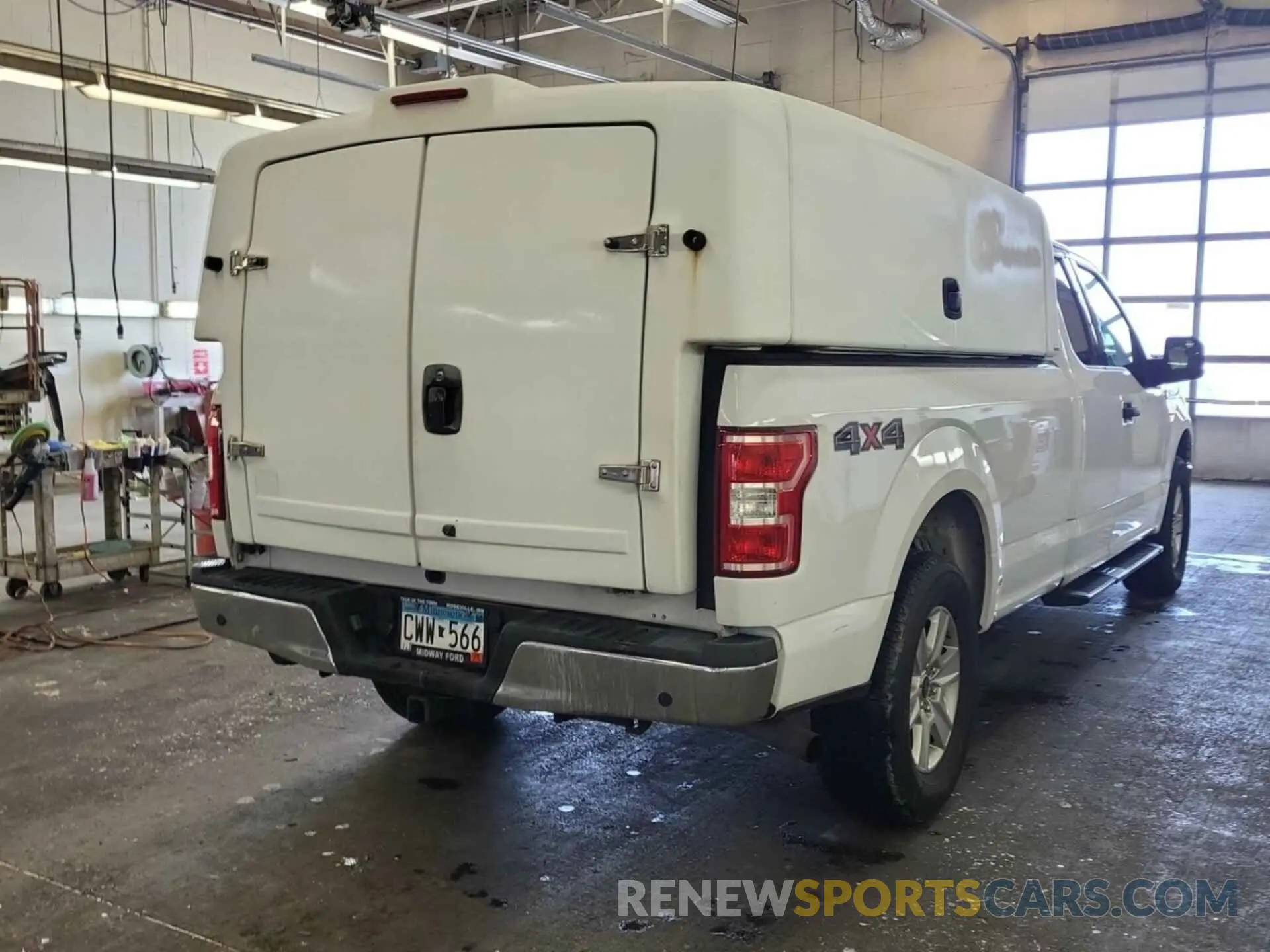 33 Photograph of a damaged car 1FTFX1E41KKC43699 FORD F150 2019