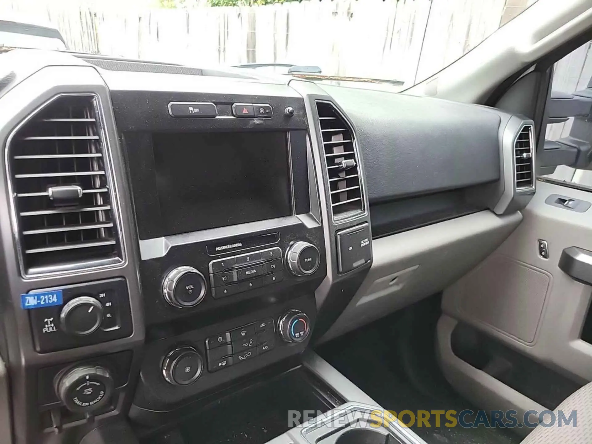 24 Photograph of a damaged car 1FTFX1E41KKE17934 FORD F150 2019