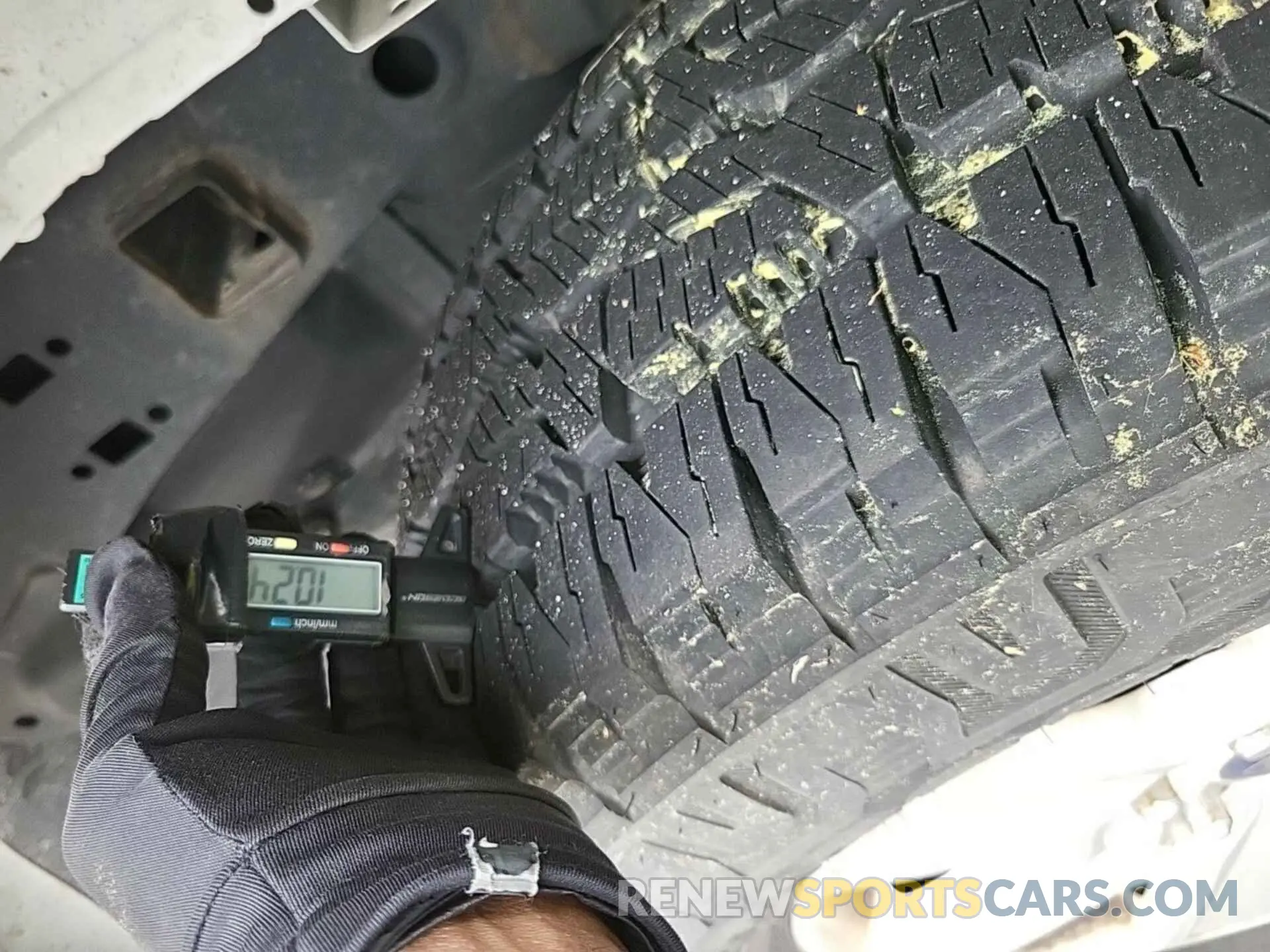 27 Photograph of a damaged car 1FTFX1E41KKE17934 FORD F150 2019