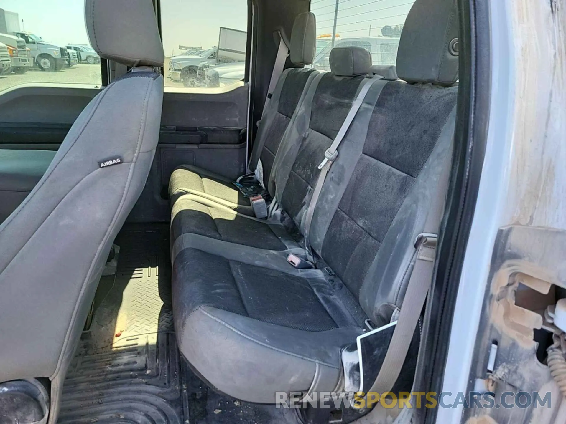 14 Фотография поврежденного автомобиля 1FTFX1E50KKE52828 FORD F150 2019