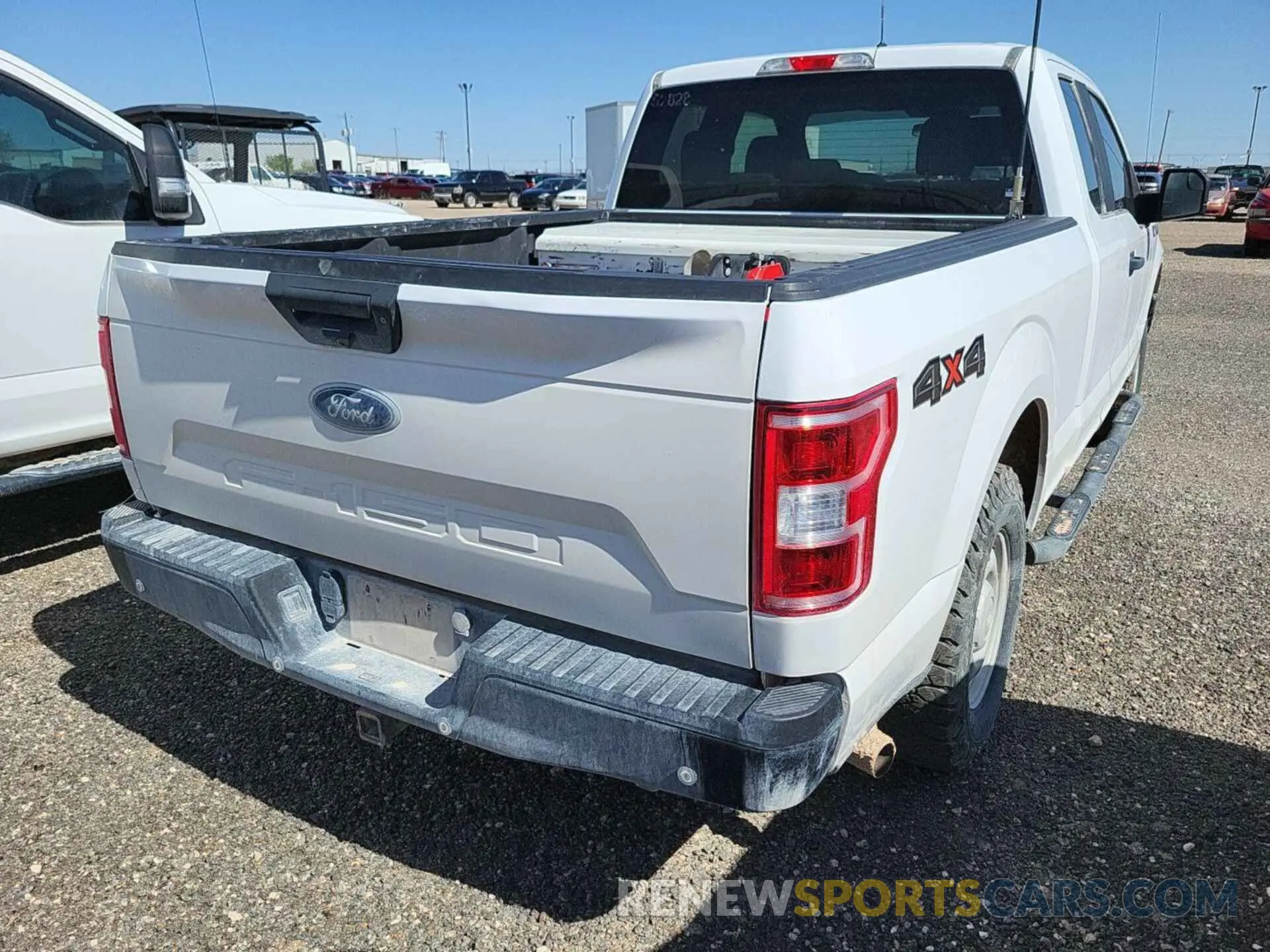 4 Фотография поврежденного автомобиля 1FTFX1E50KKE52828 FORD F150 2019