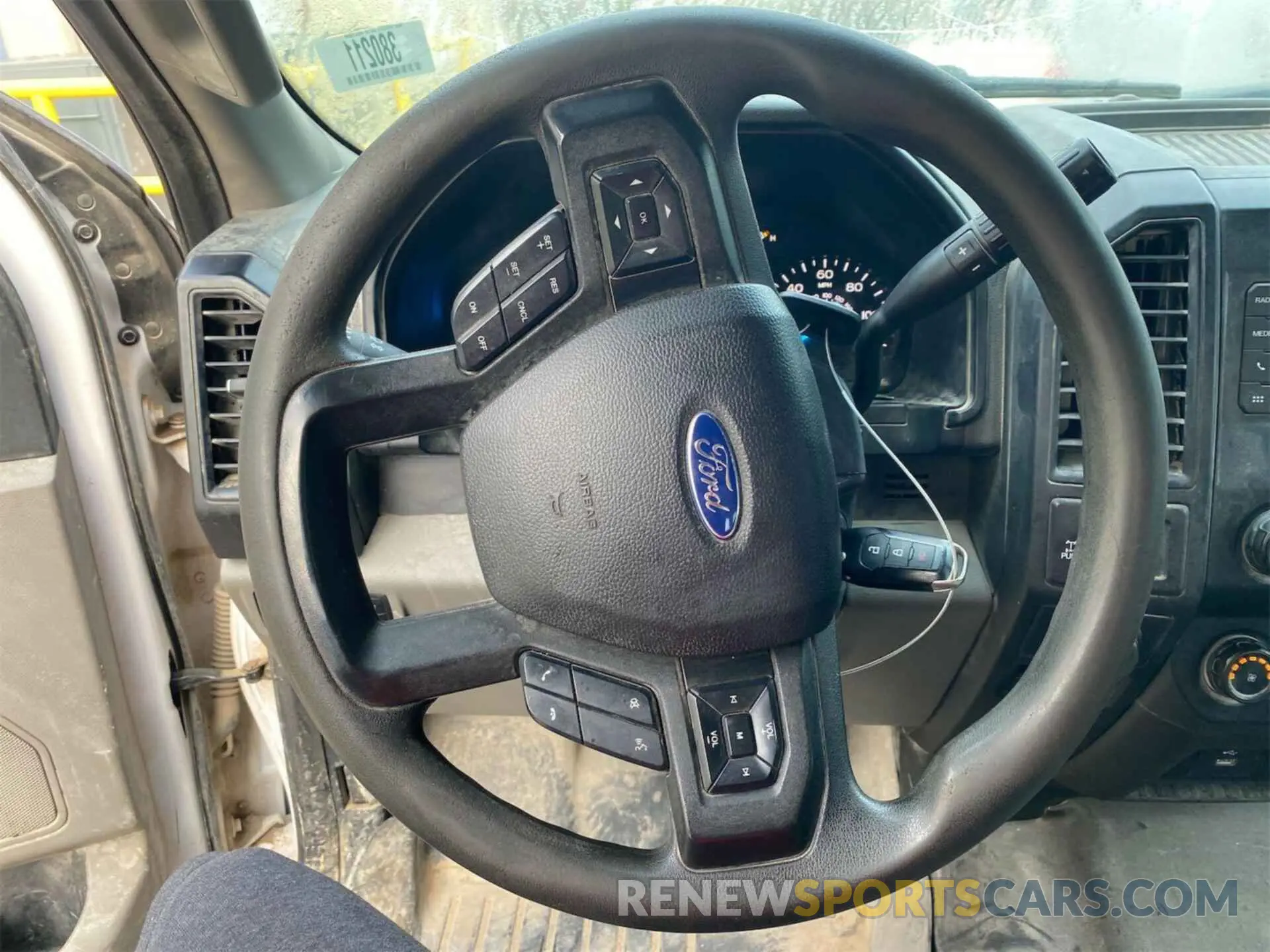 36 Photograph of a damaged car 1FTFX1E56KKE52560 FORD F150 2019