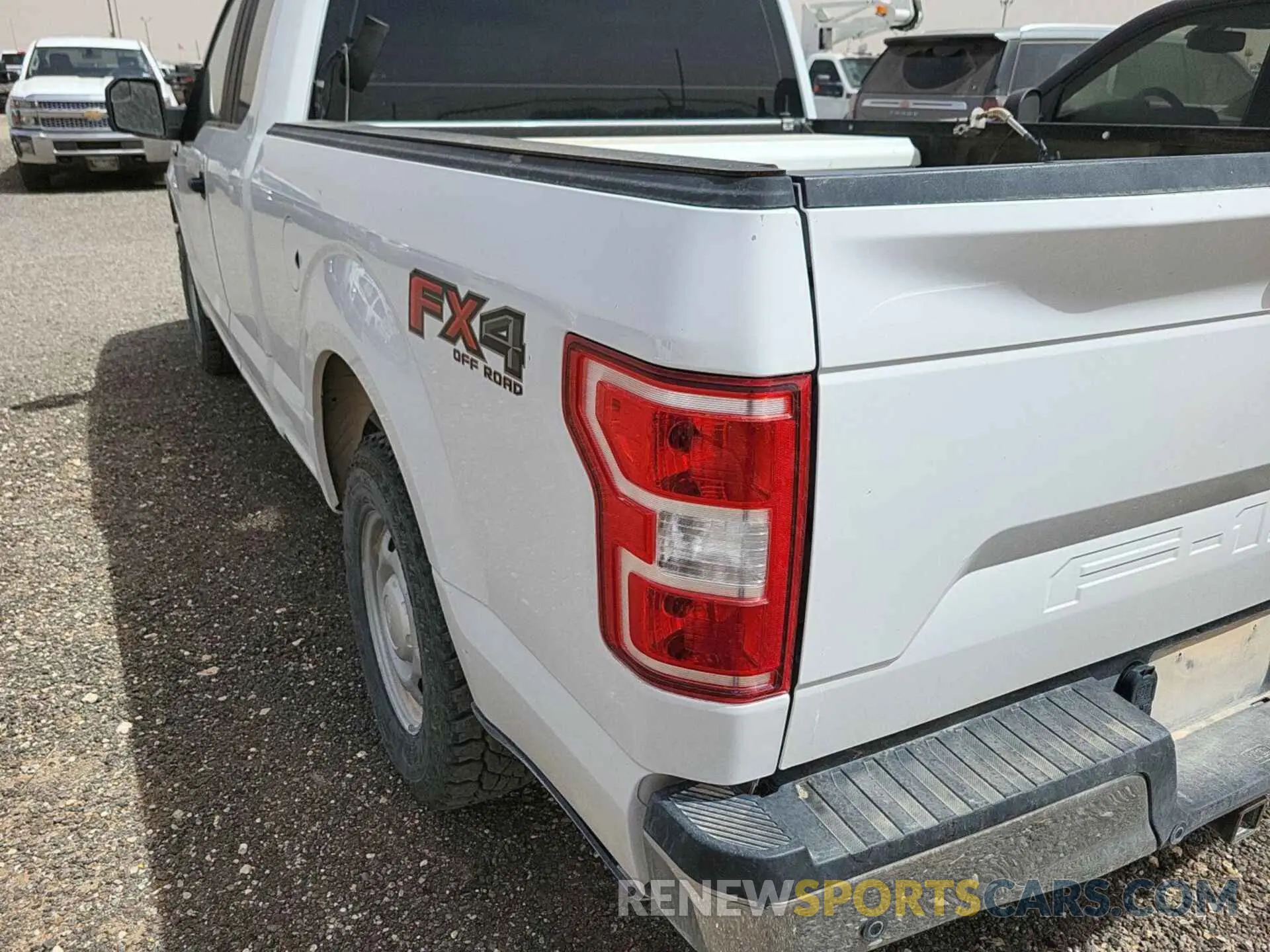 17 Фотография поврежденного автомобиля 1FTFX1E59KKC91606 FORD F150 2019