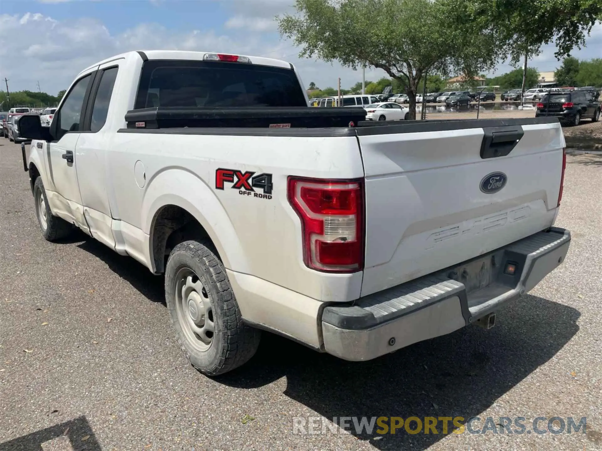 19 Фотография поврежденного автомобиля 1FTFX1E59KKE52570 FORD F150 2019