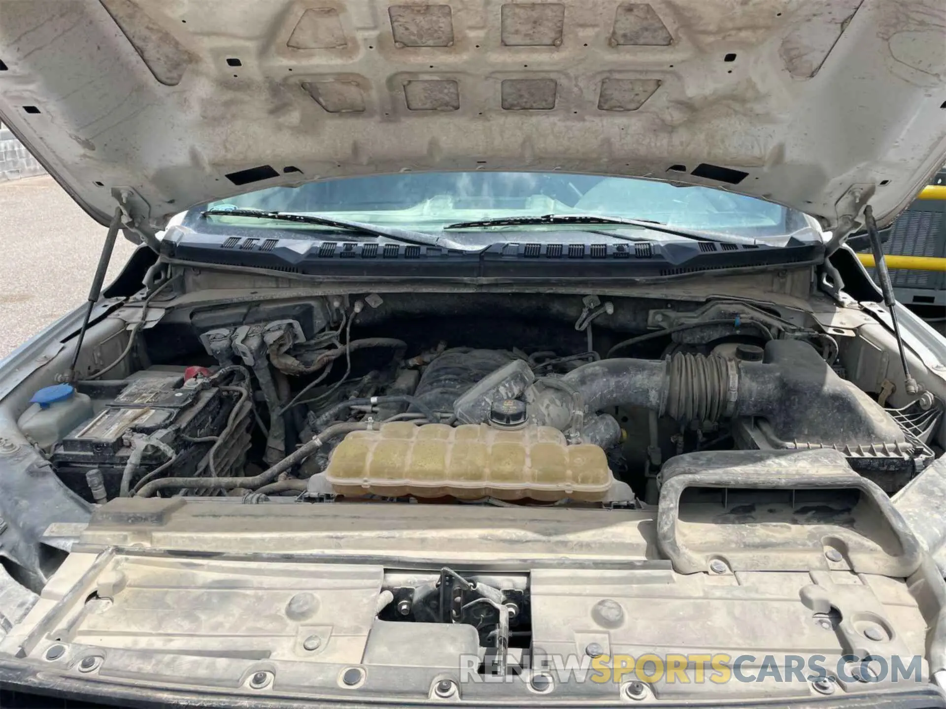 8 Фотография поврежденного автомобиля 1FTFX1E59KKE52570 FORD F150 2019