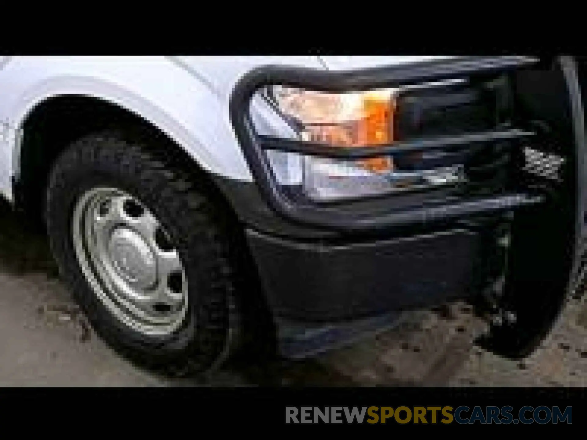 32 Photograph of a damaged car 1FTFX1E5XKKD00653 FORD F150 2019