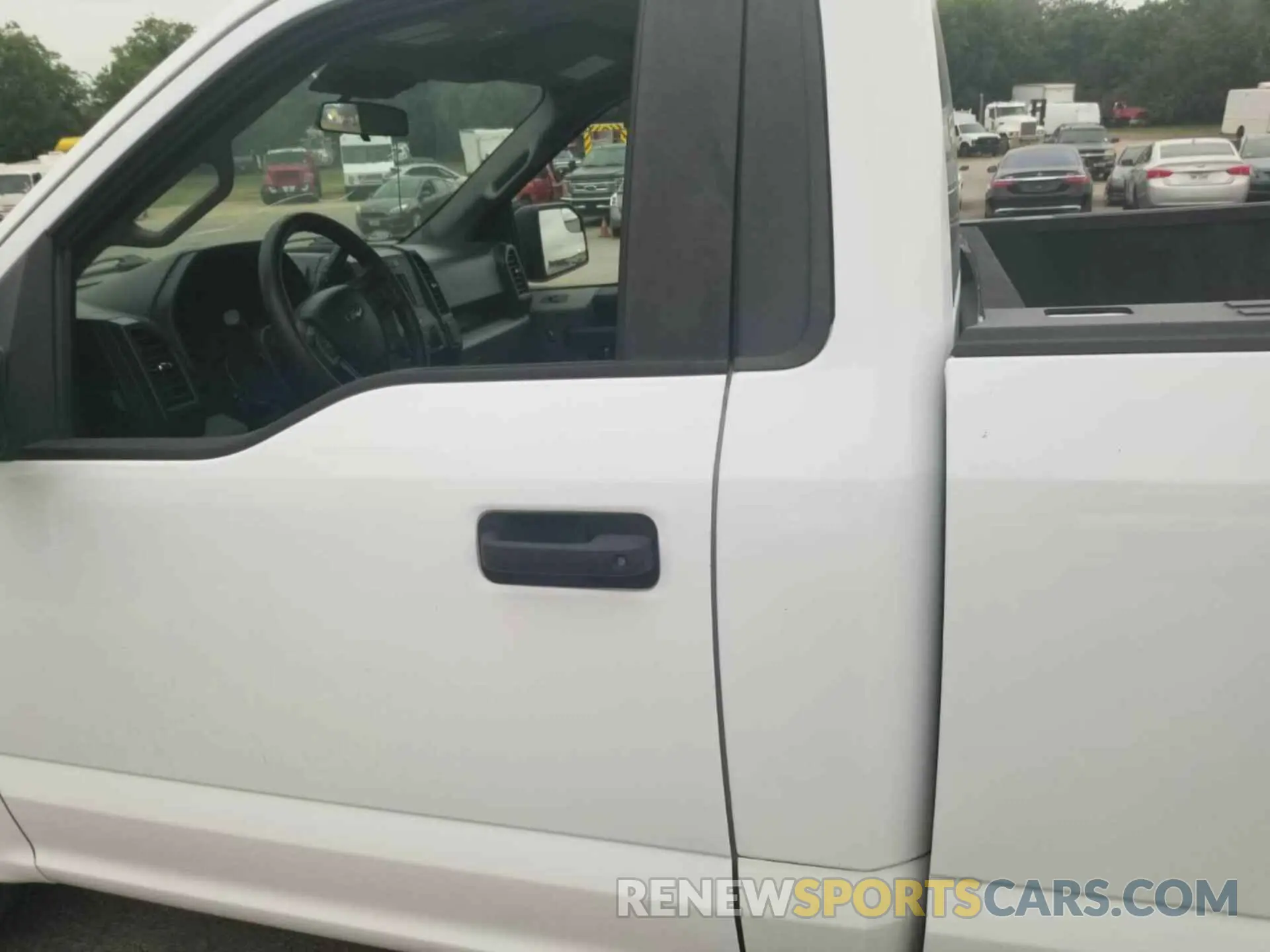 8 Фотография поврежденного автомобиля 1FTMF1C59KKD85160 FORD F150 2019