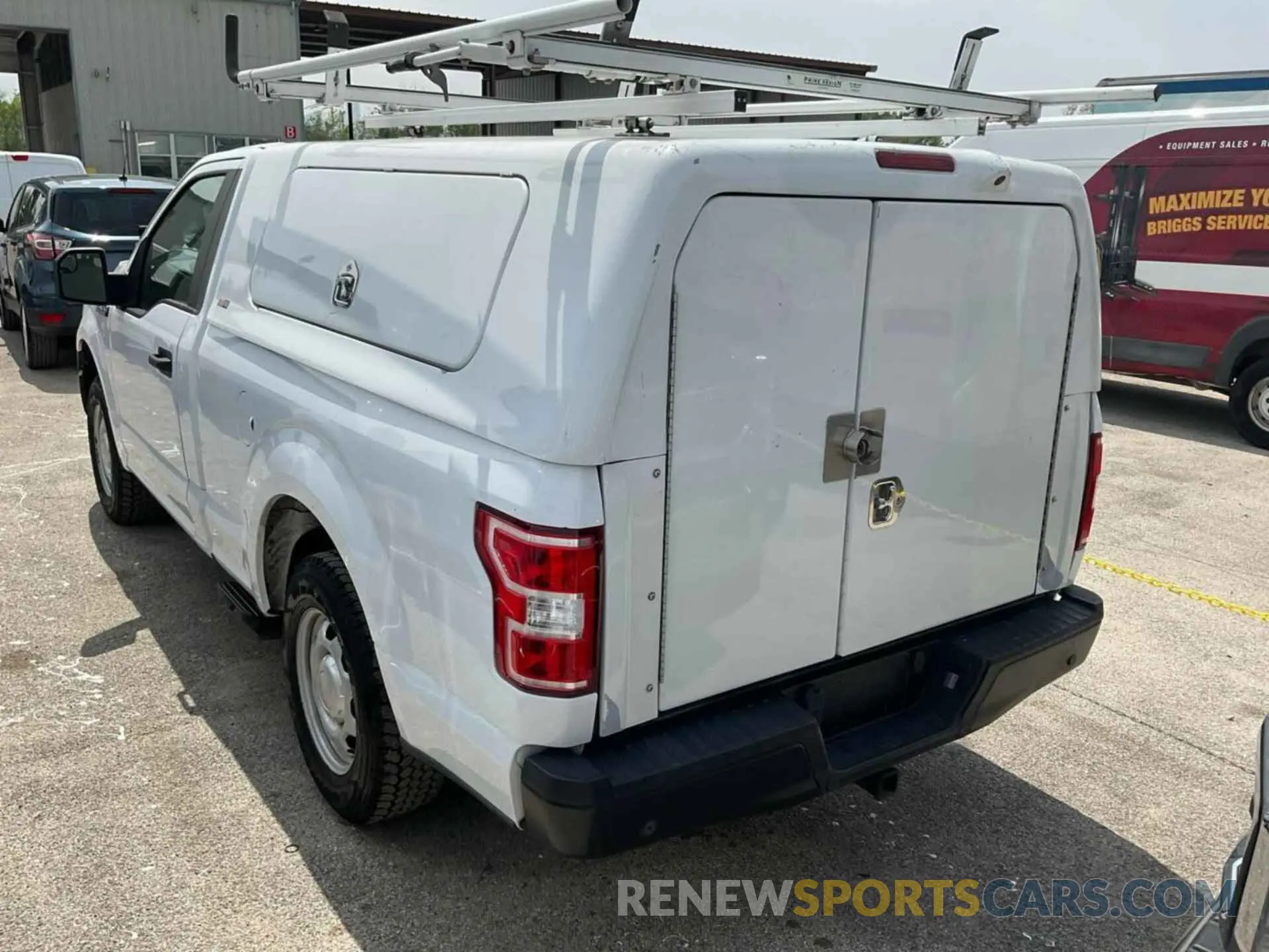 17 Фотография поврежденного автомобиля 1FTMF1CB0KKC92436 FORD F150 2019