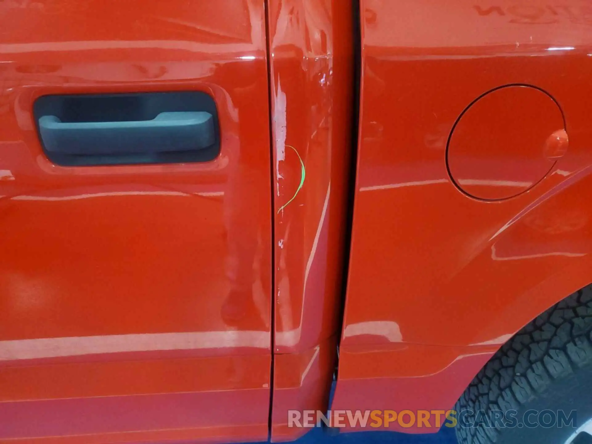 21 Photograph of a damaged car 1FTEW1E46LKE66871 FORD F150 2020