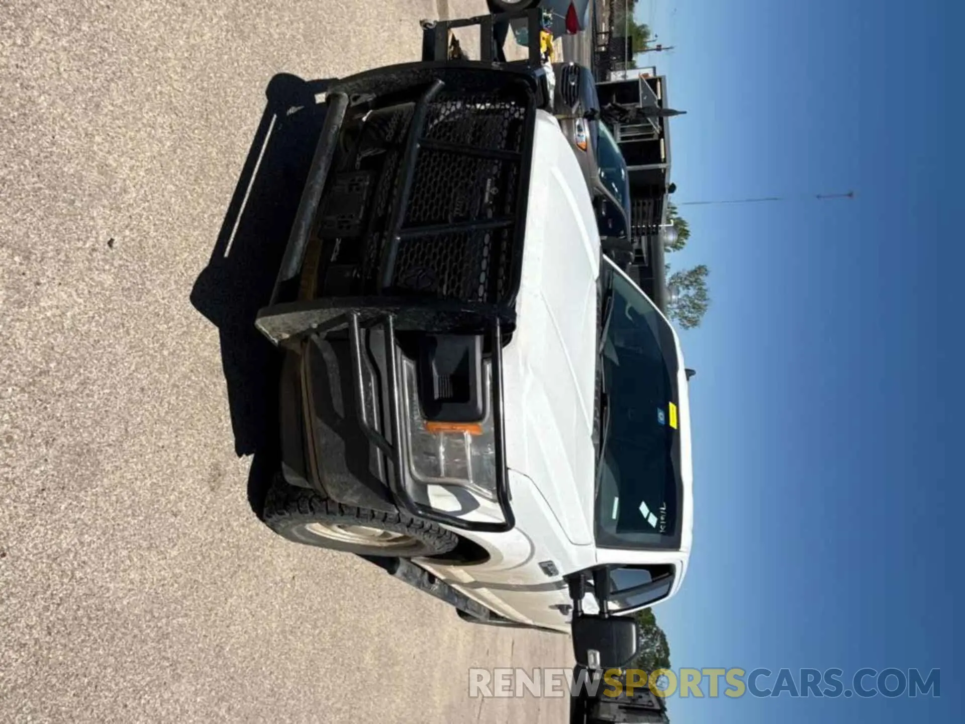 1 Фотография поврежденного автомобиля 1FTEW1E52LFA28138 FORD F150 2020