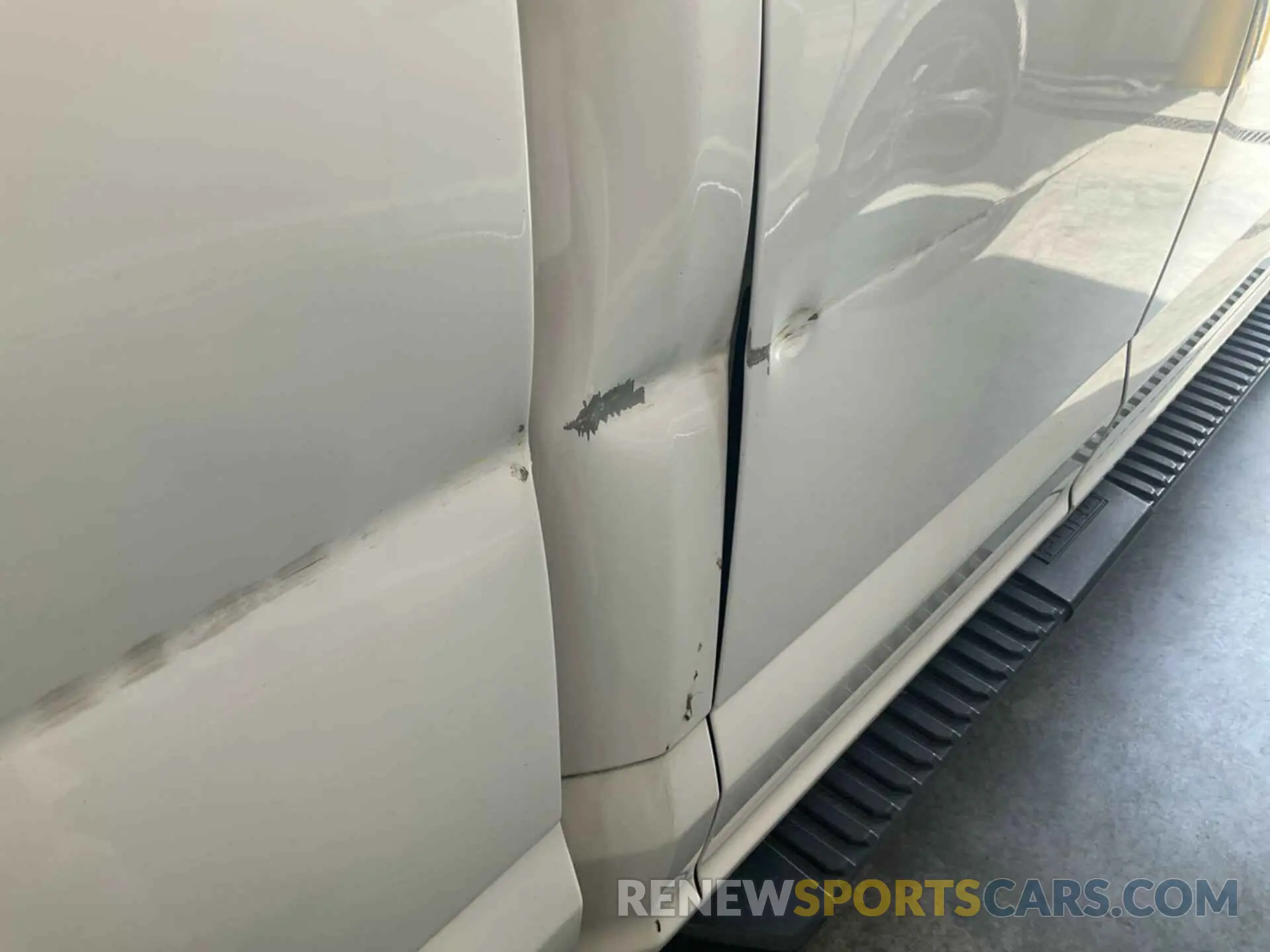21 Photograph of a damaged car 1FTEX1C54LFB35367 FORD F150 2020