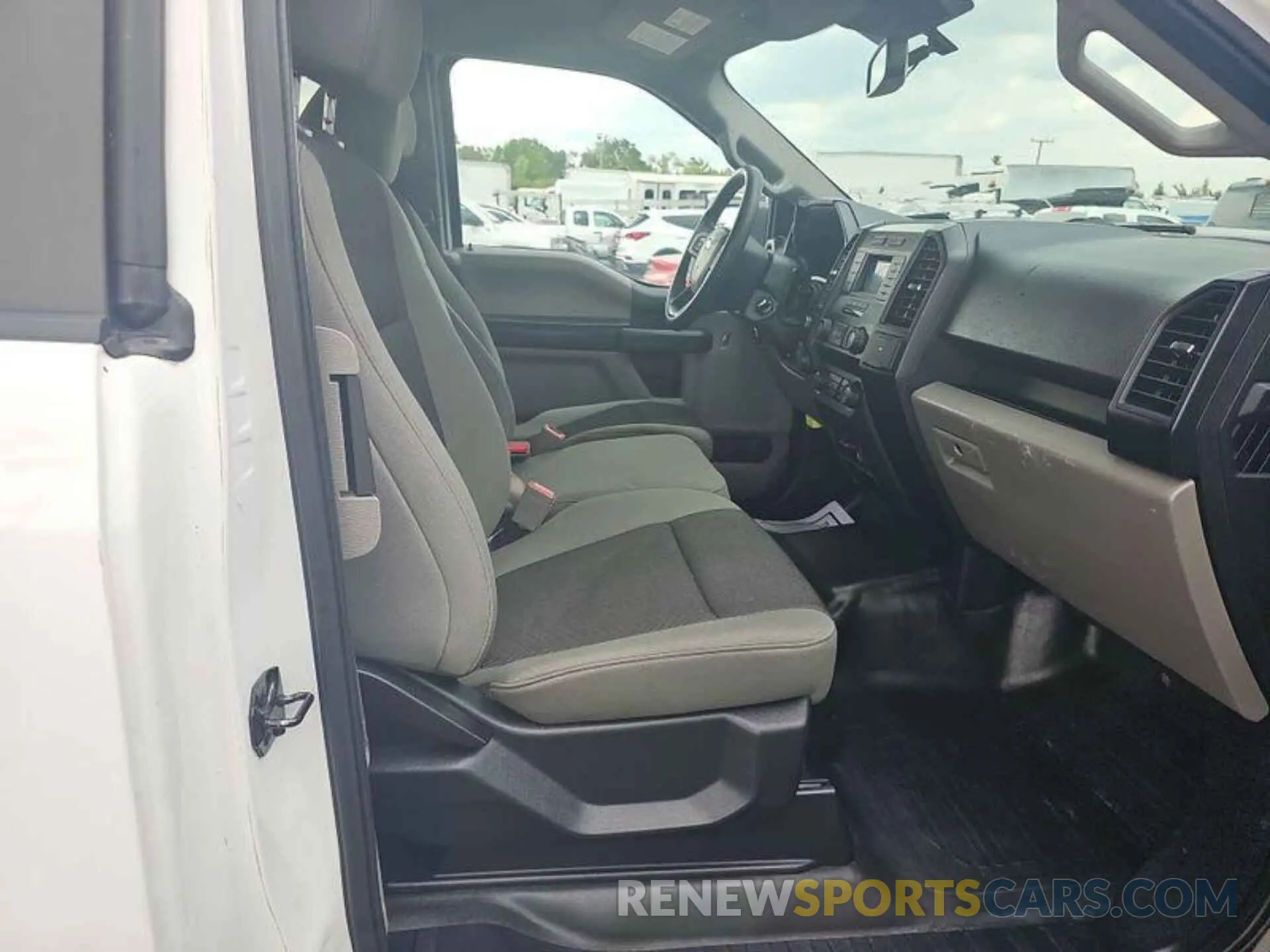 1 Photograph of a damaged car 1FTEX1CP9LKE26200 FORD F150 2020